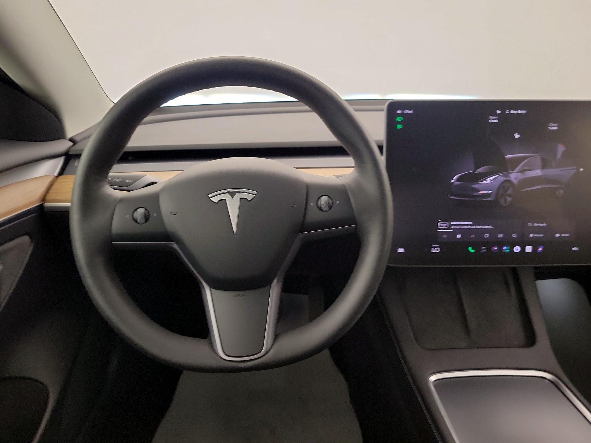 Thumbnail: 2022 Tesla Model 3 - 10