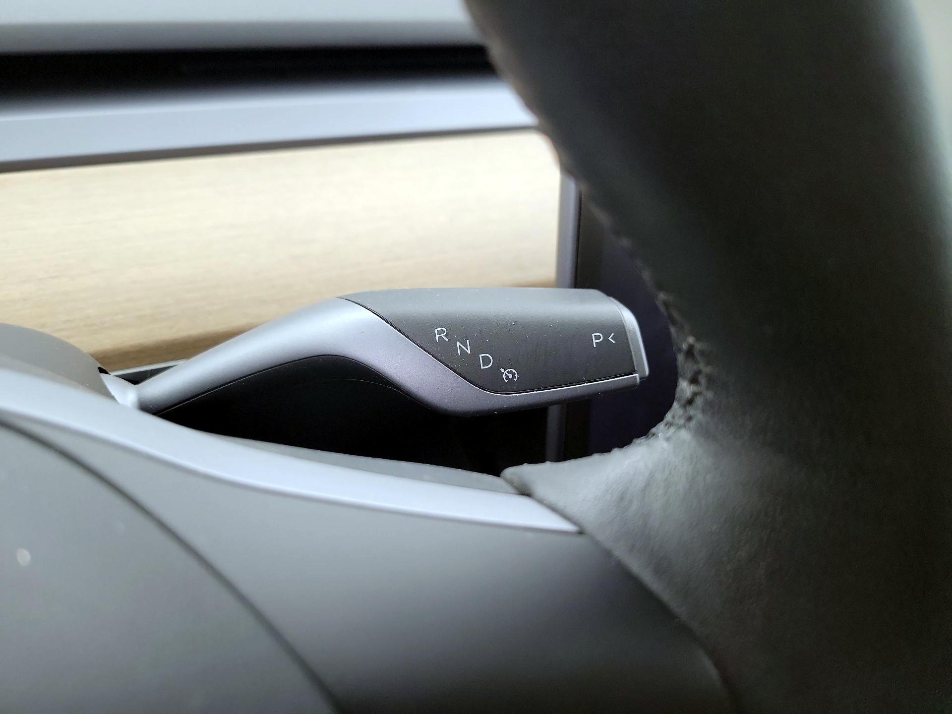 Thumbnail: 2022 Tesla Model 3 - 17