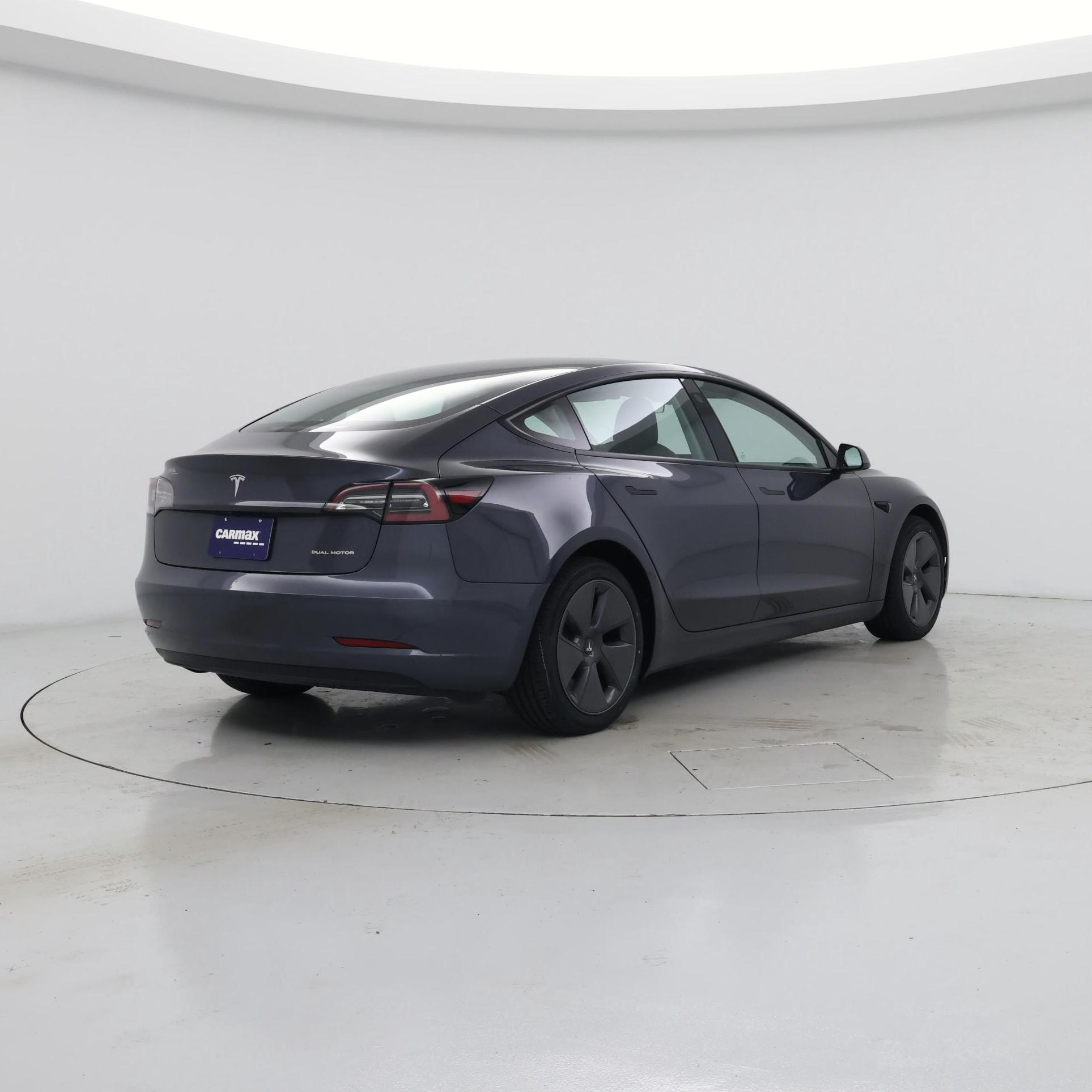 Thumbnail: 2022 Tesla Model 3 - 8