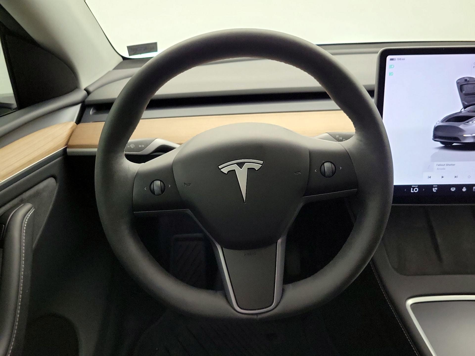 Thumbnail: 2024 Tesla Model Y - 10