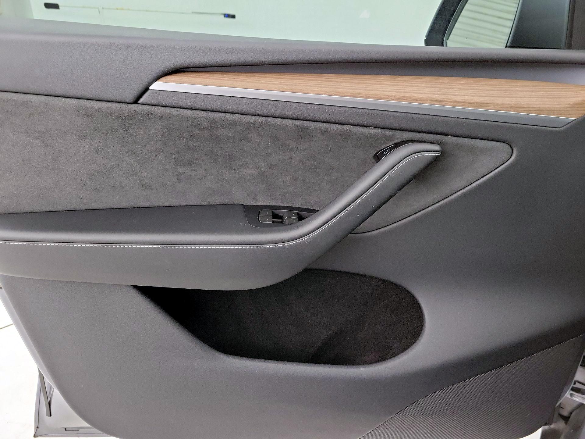 Thumbnail: 2024 Tesla Model Y - 12
