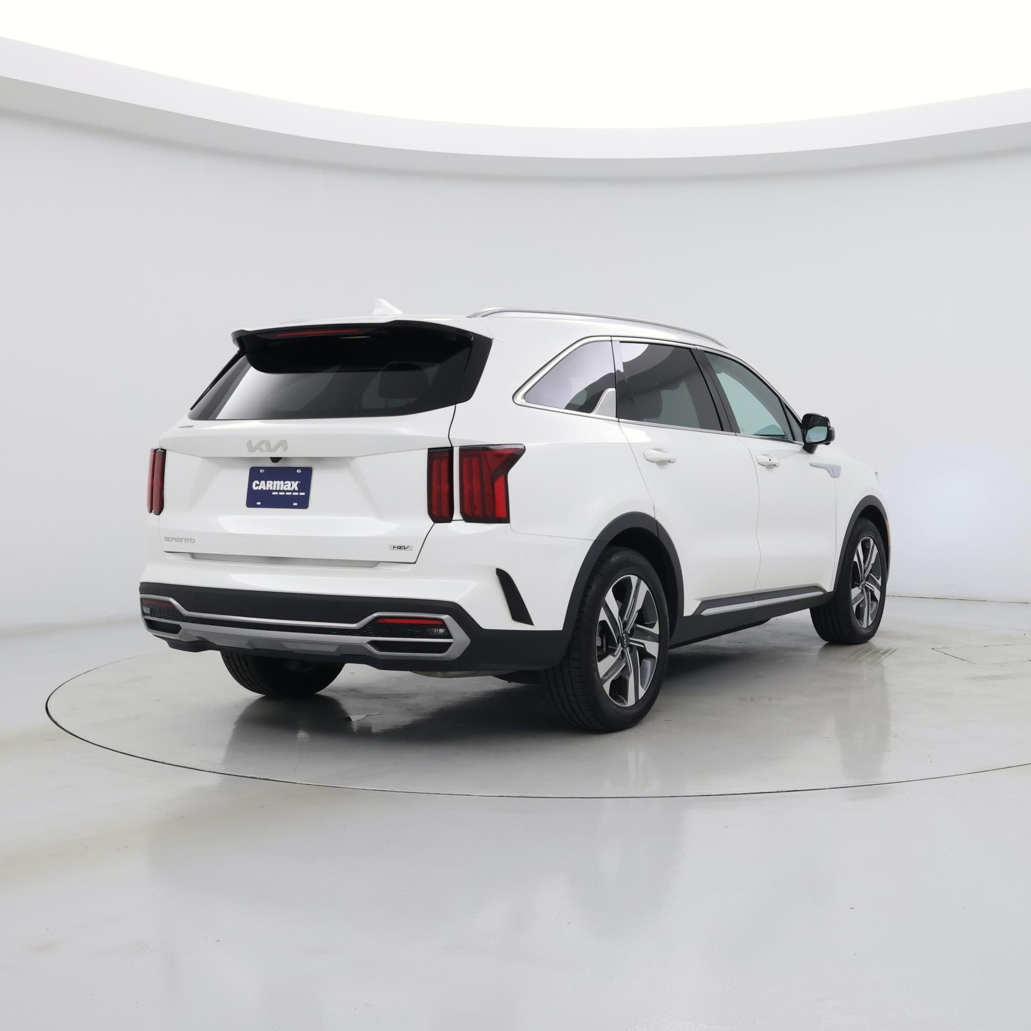 Thumbnail: 2023 Kia Sorento - 8