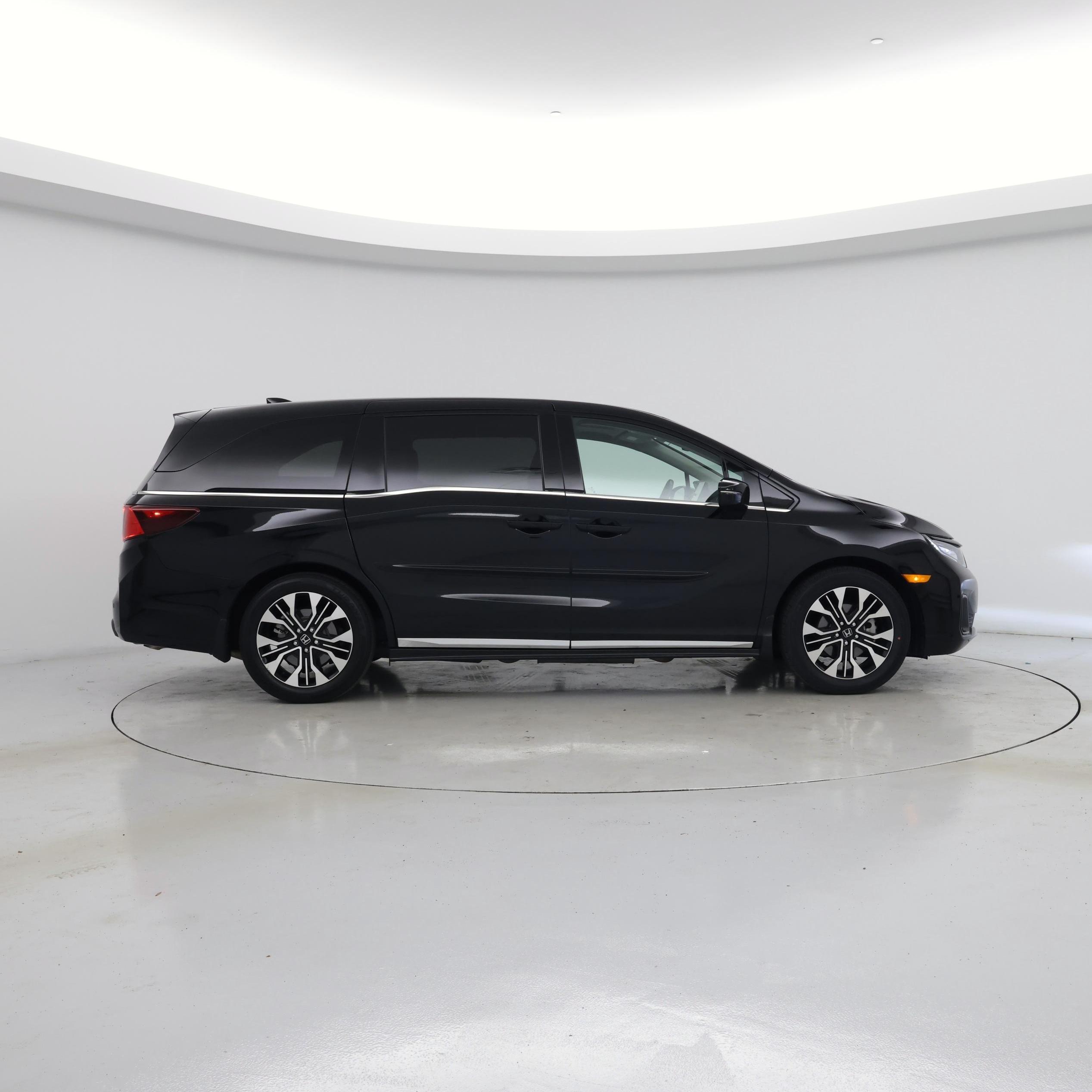 Thumbnail: 2025 Honda Odyssey - 7