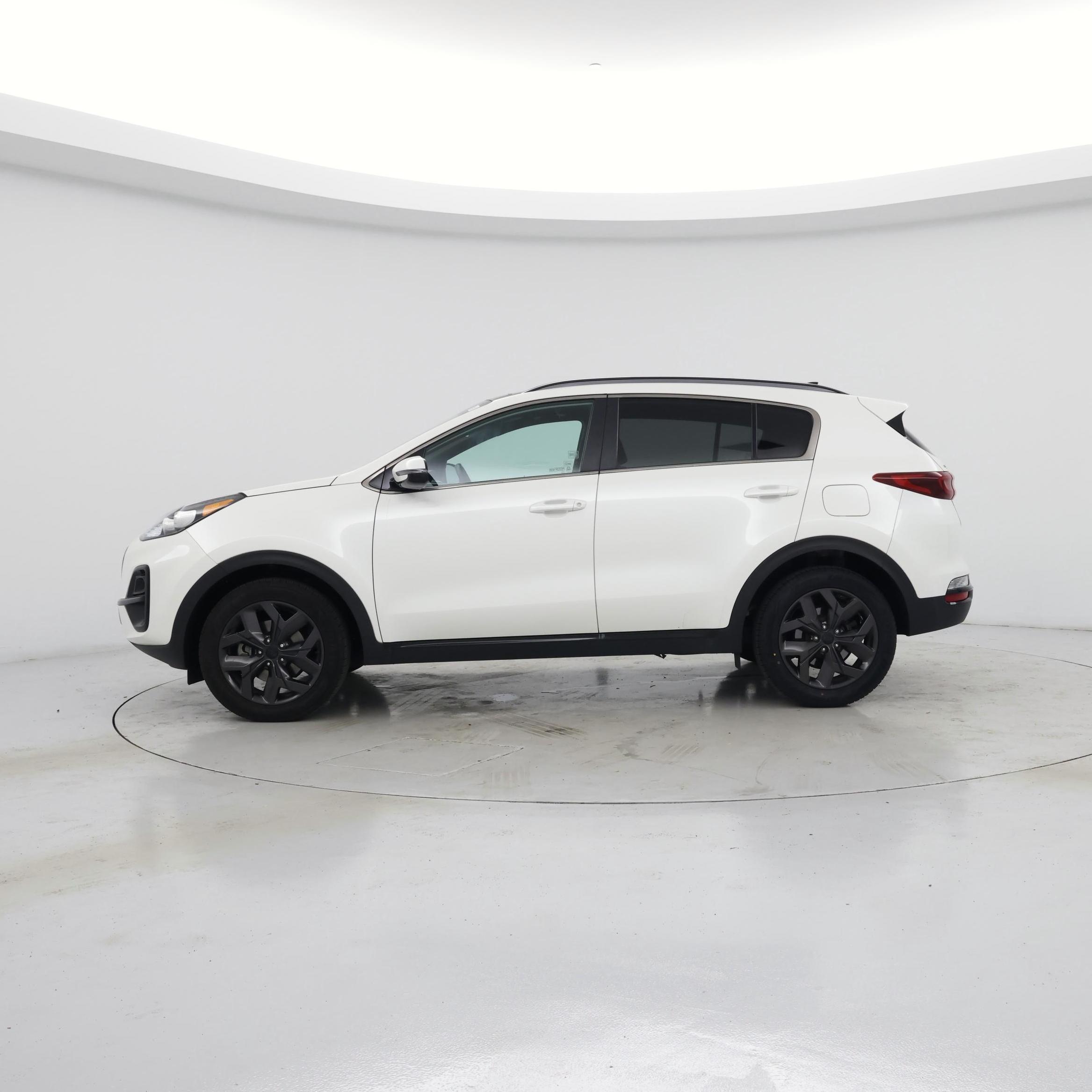 Thumbnail: 2021 Kia Sportage - 3