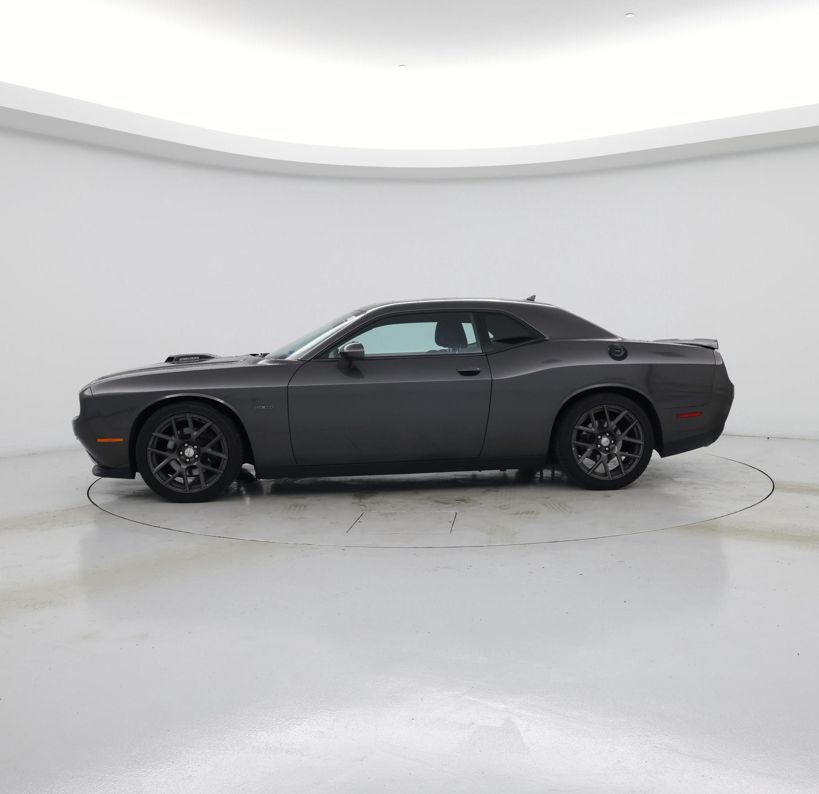 Thumbnail: 2016 Dodge Challenger - 3