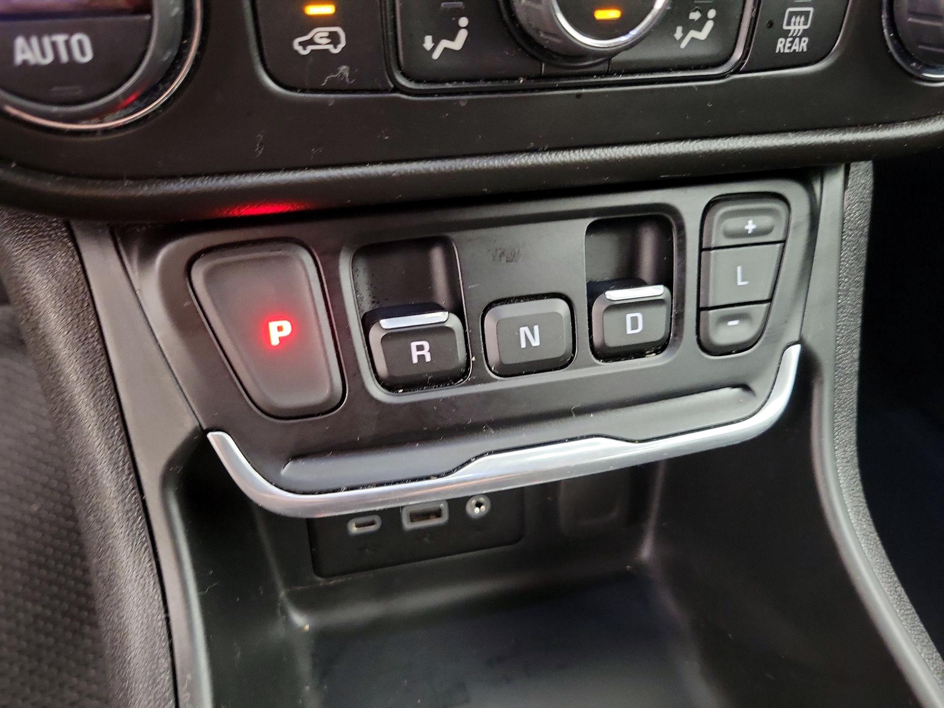 Thumbnail: 2021 GMC Terrain - 17