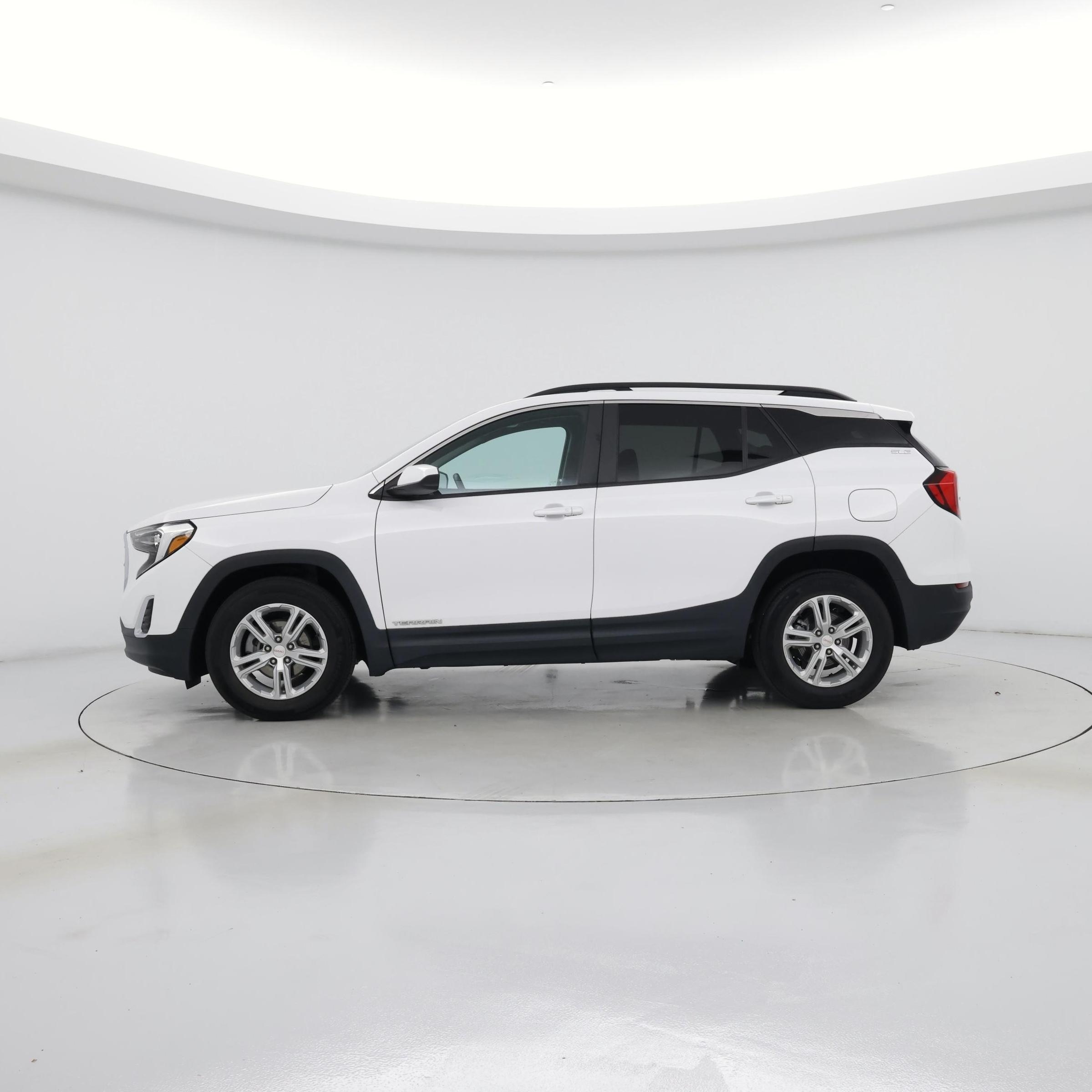 Thumbnail: 2021 GMC Terrain - 3