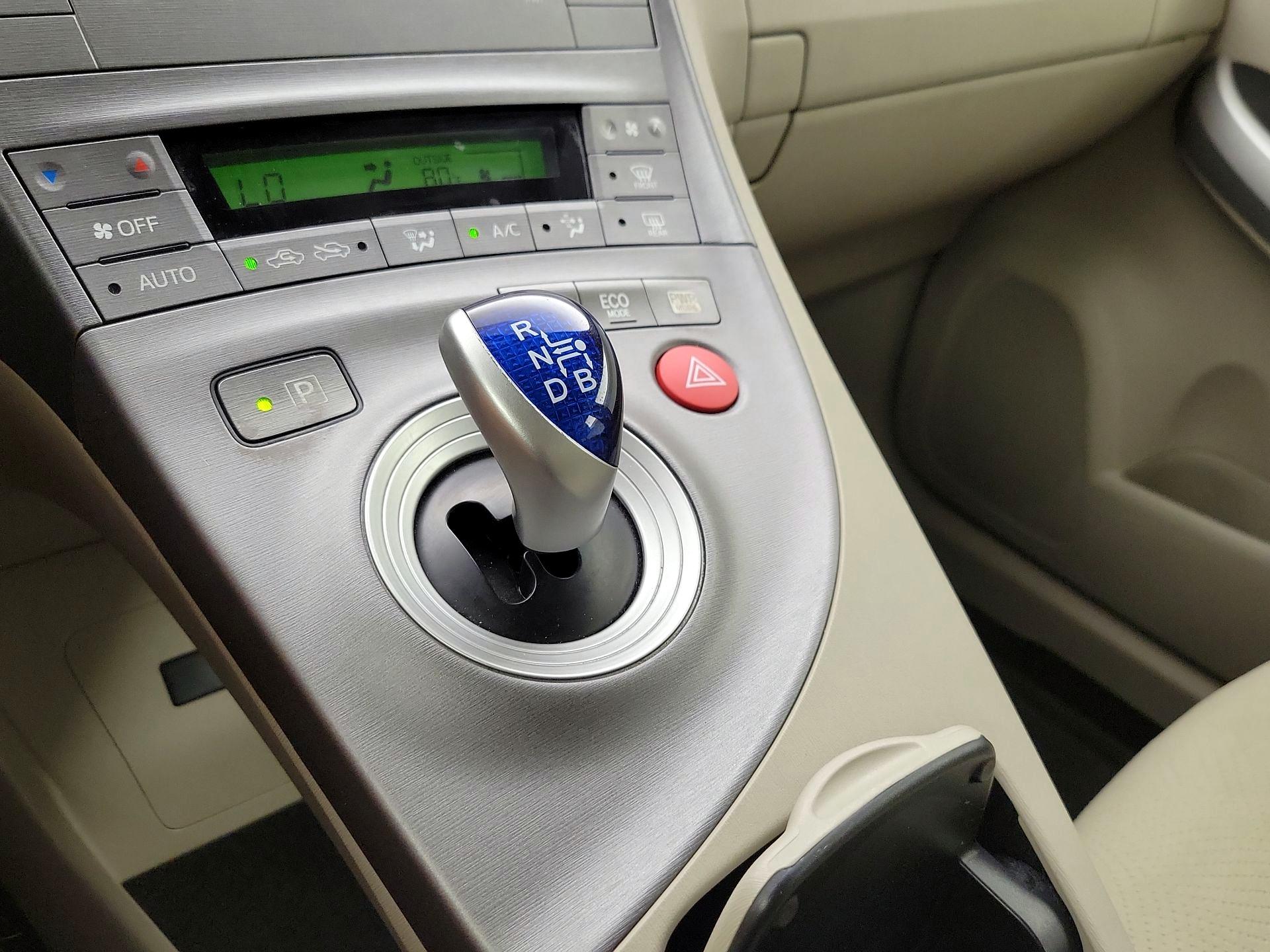 Thumbnail: 2014 Toyota Prius - 16