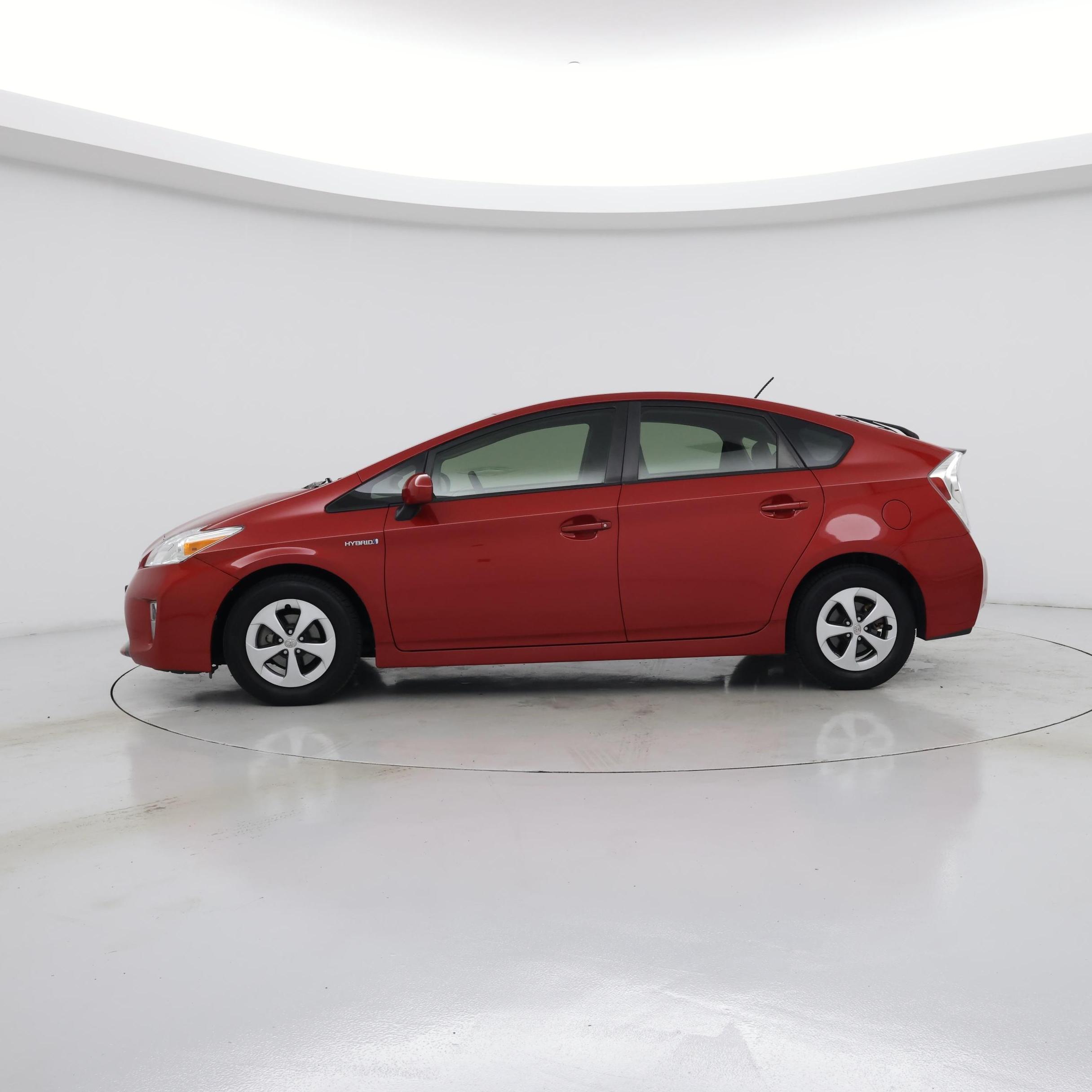 Thumbnail: 2014 Toyota Prius - 3