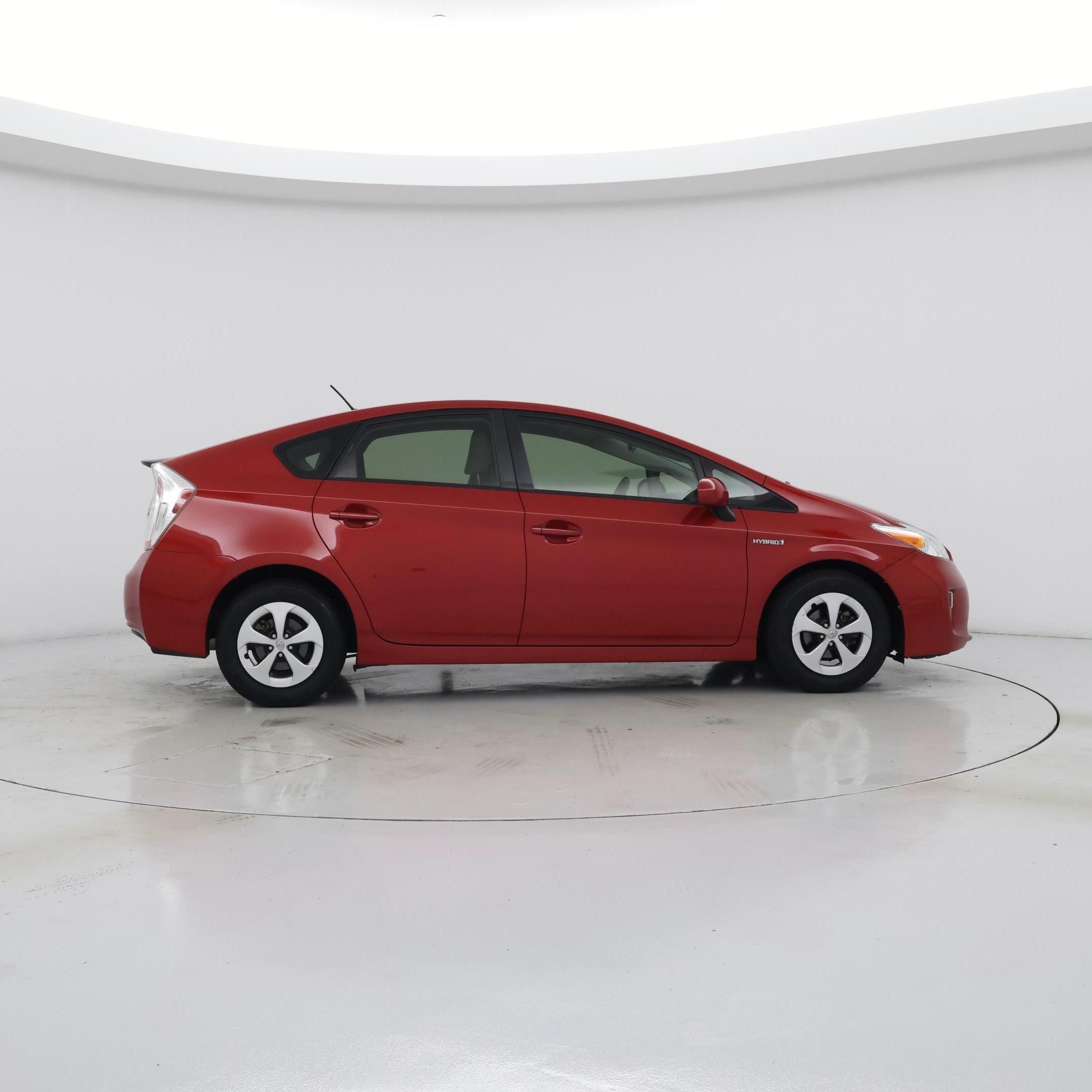 Thumbnail: 2014 Toyota Prius - 7