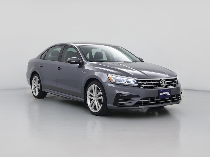 2018 Volkswagen Passat R-Line