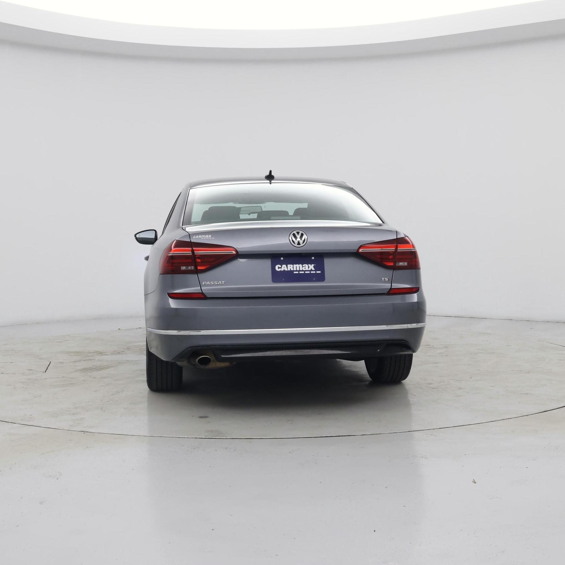 Thumbnail: 2018 Volkswagen Passat - 6