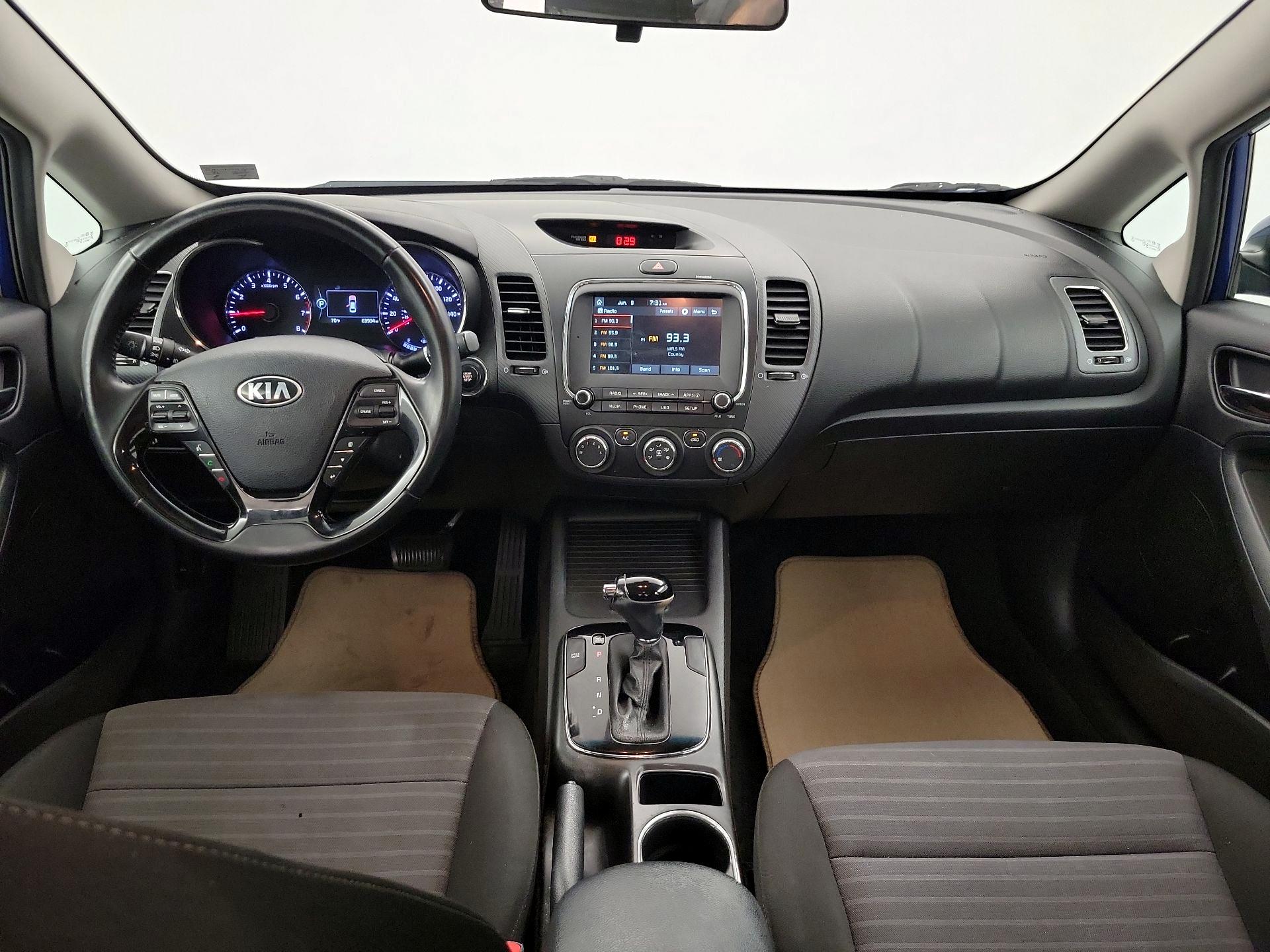 Thumbnail: 2018 Kia Forte - 9