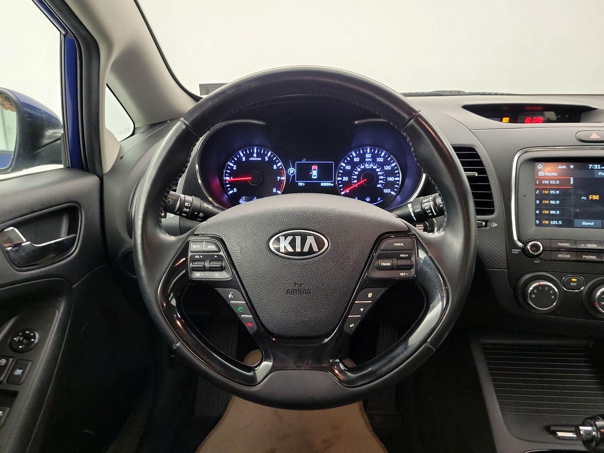 Thumbnail: 2018 Kia Forte - 10