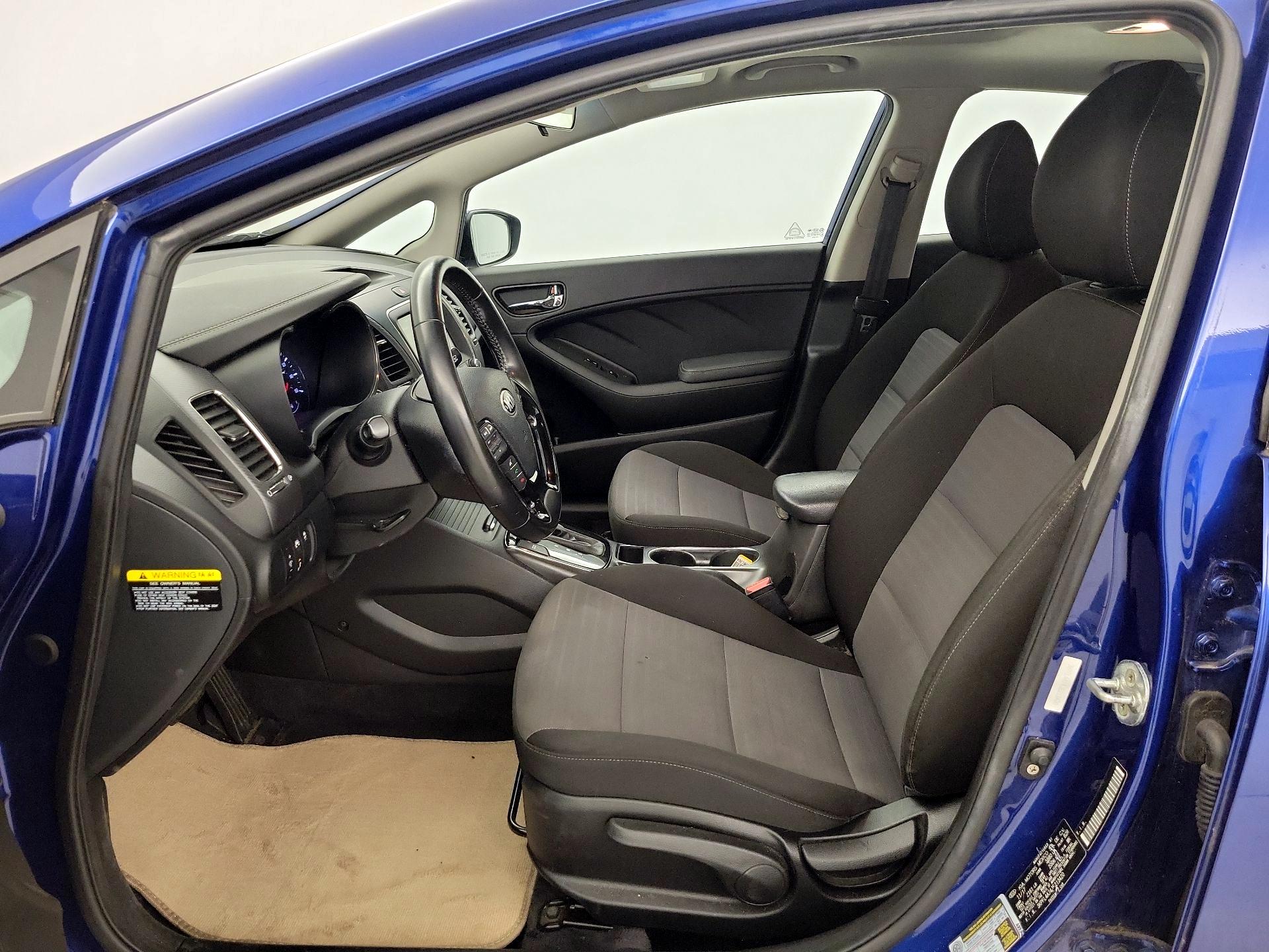 Thumbnail: 2018 Kia Forte - 11