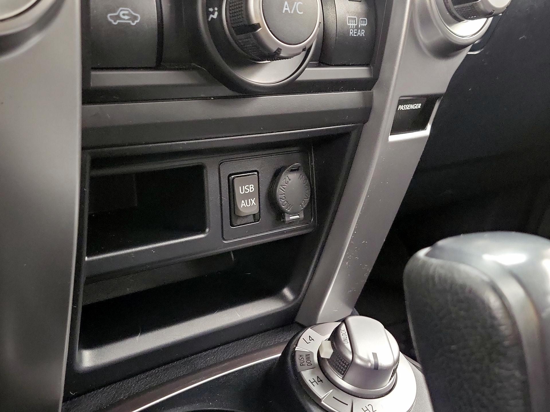 Thumbnail: 2019 Toyota 4Runner - 19