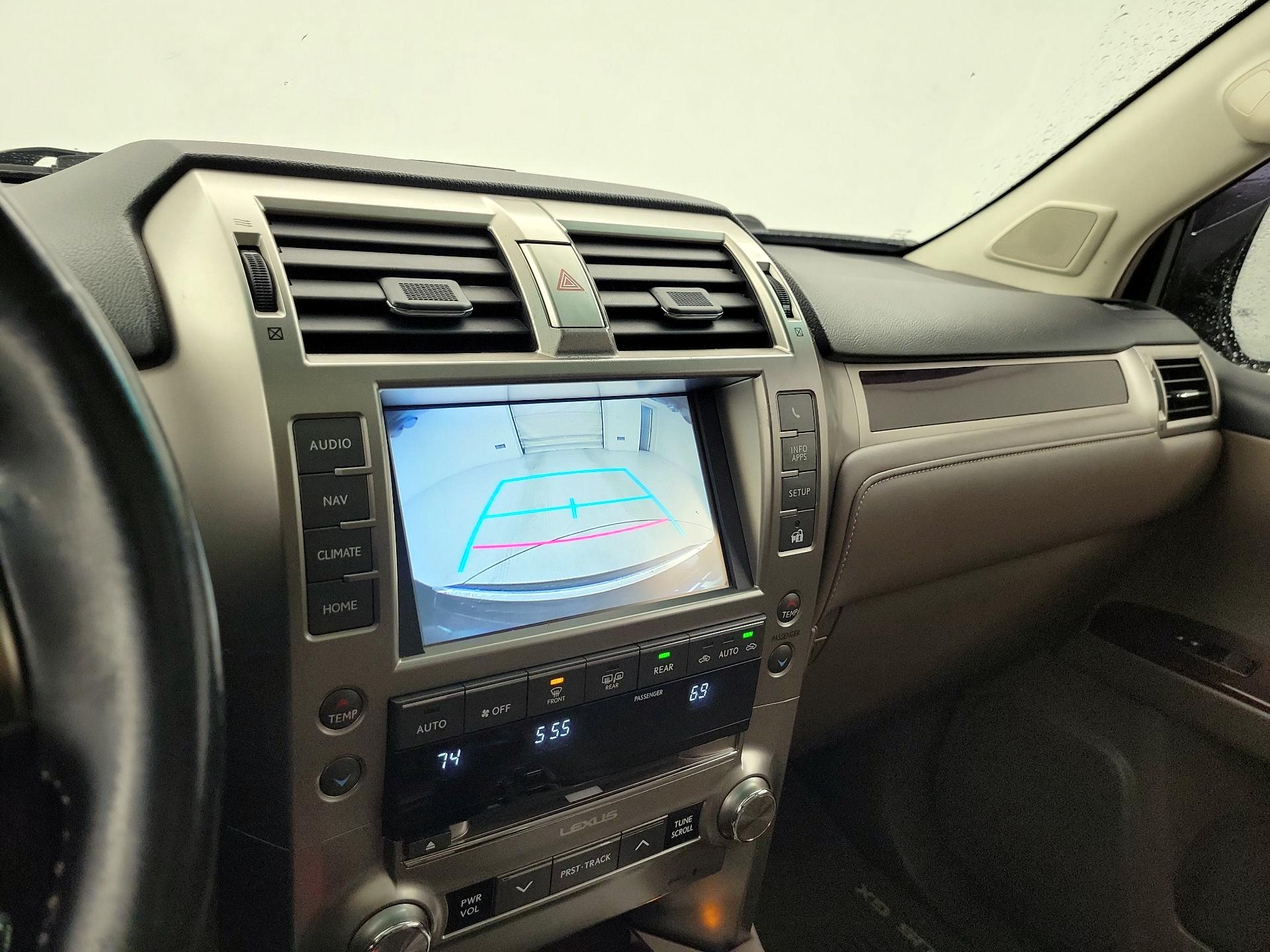 Thumbnail: 2018 Lexus GX - 15