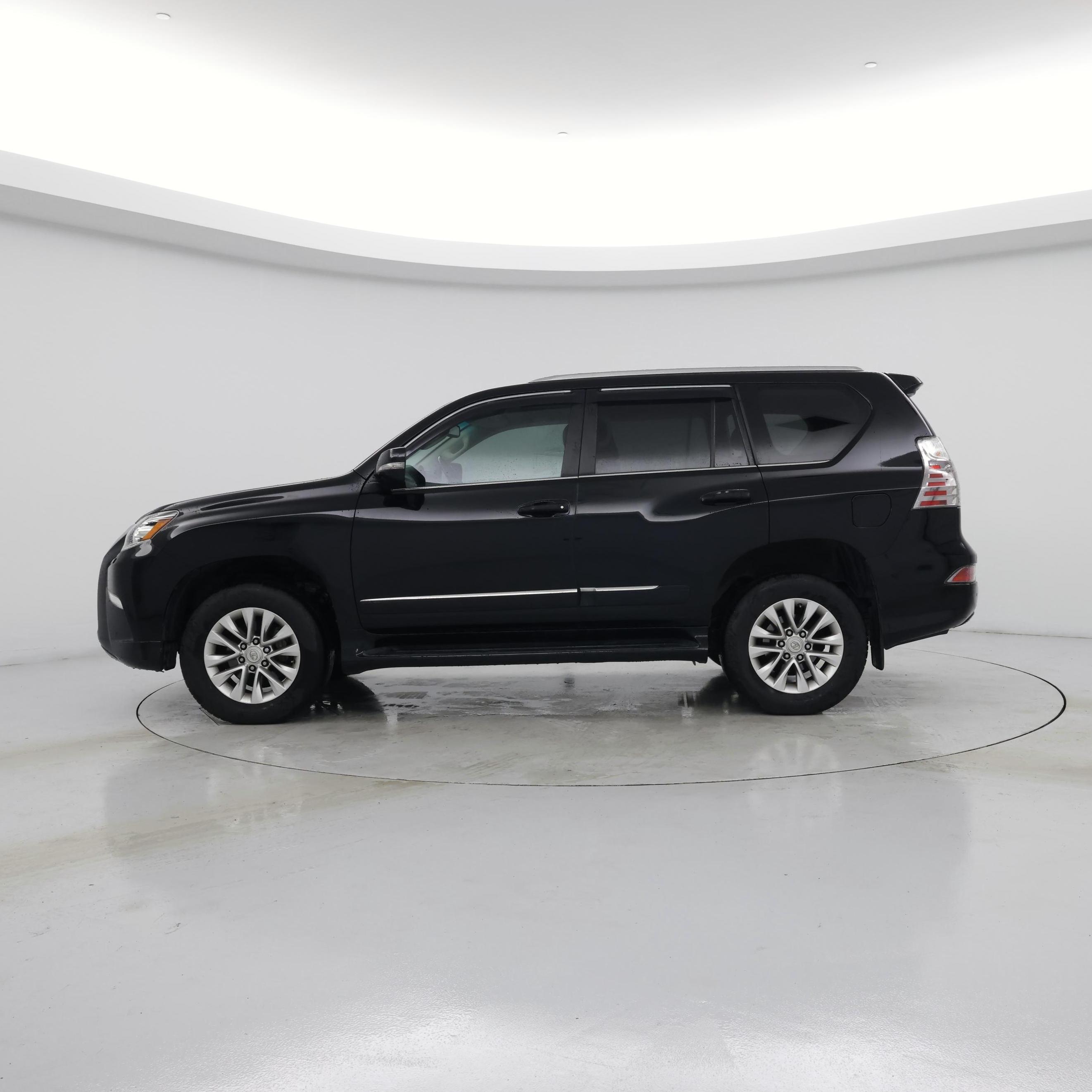 Thumbnail: 2018 Lexus GX - 3