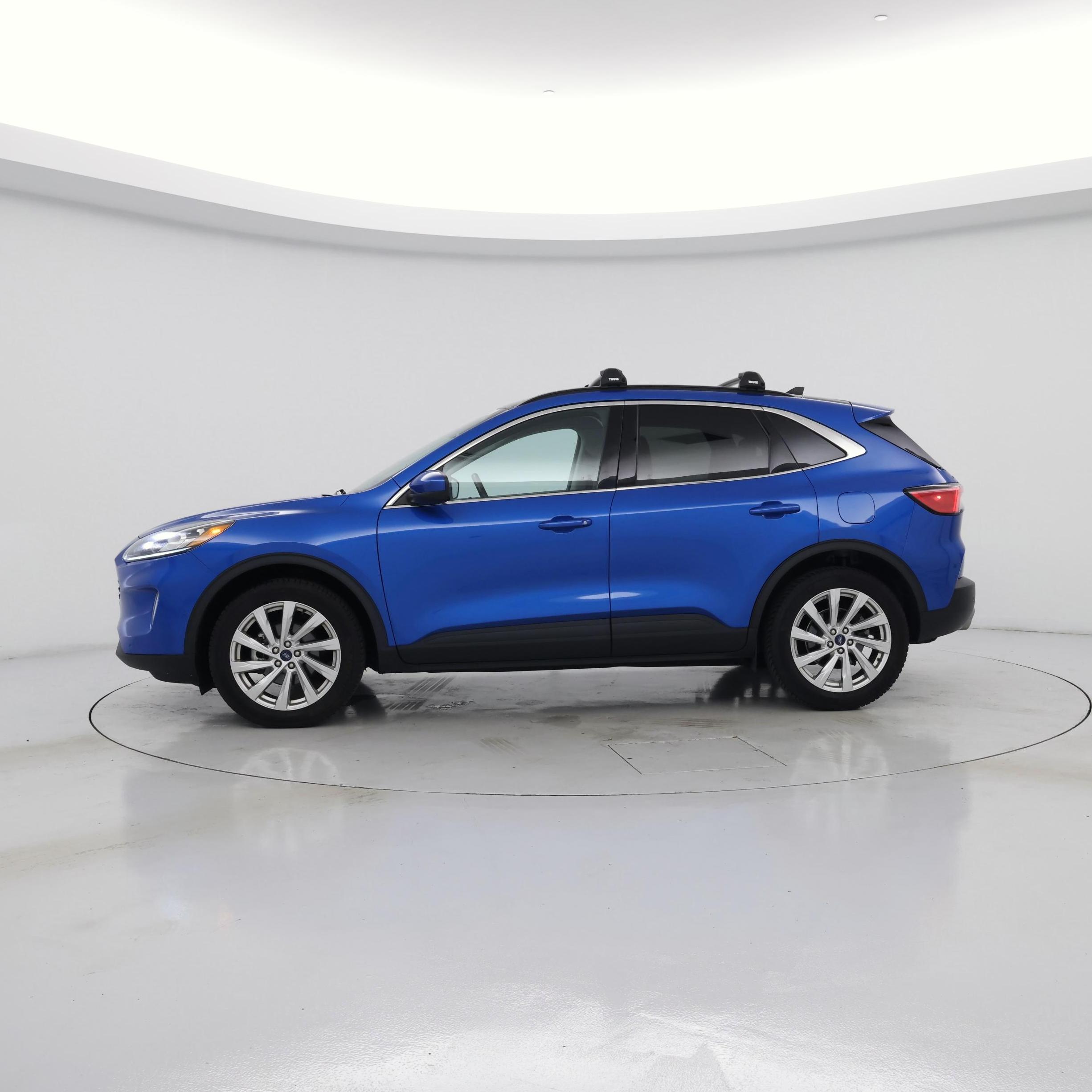 Thumbnail: 2021 Ford Escape - 3