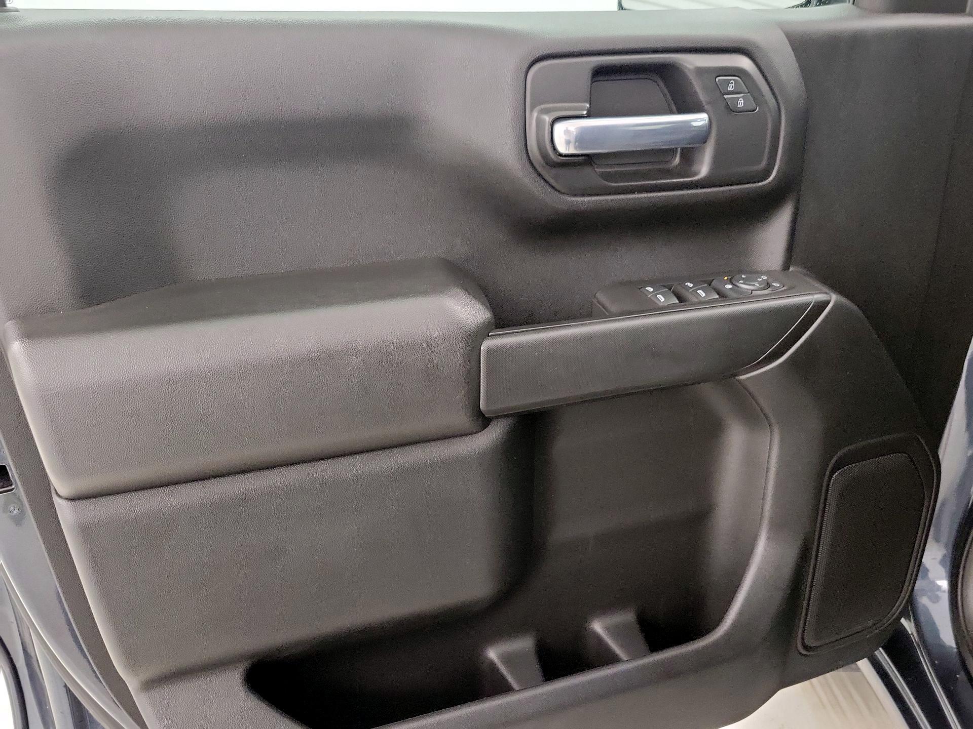 Thumbnail: 2021 Chevrolet Silverado 1500 - 12