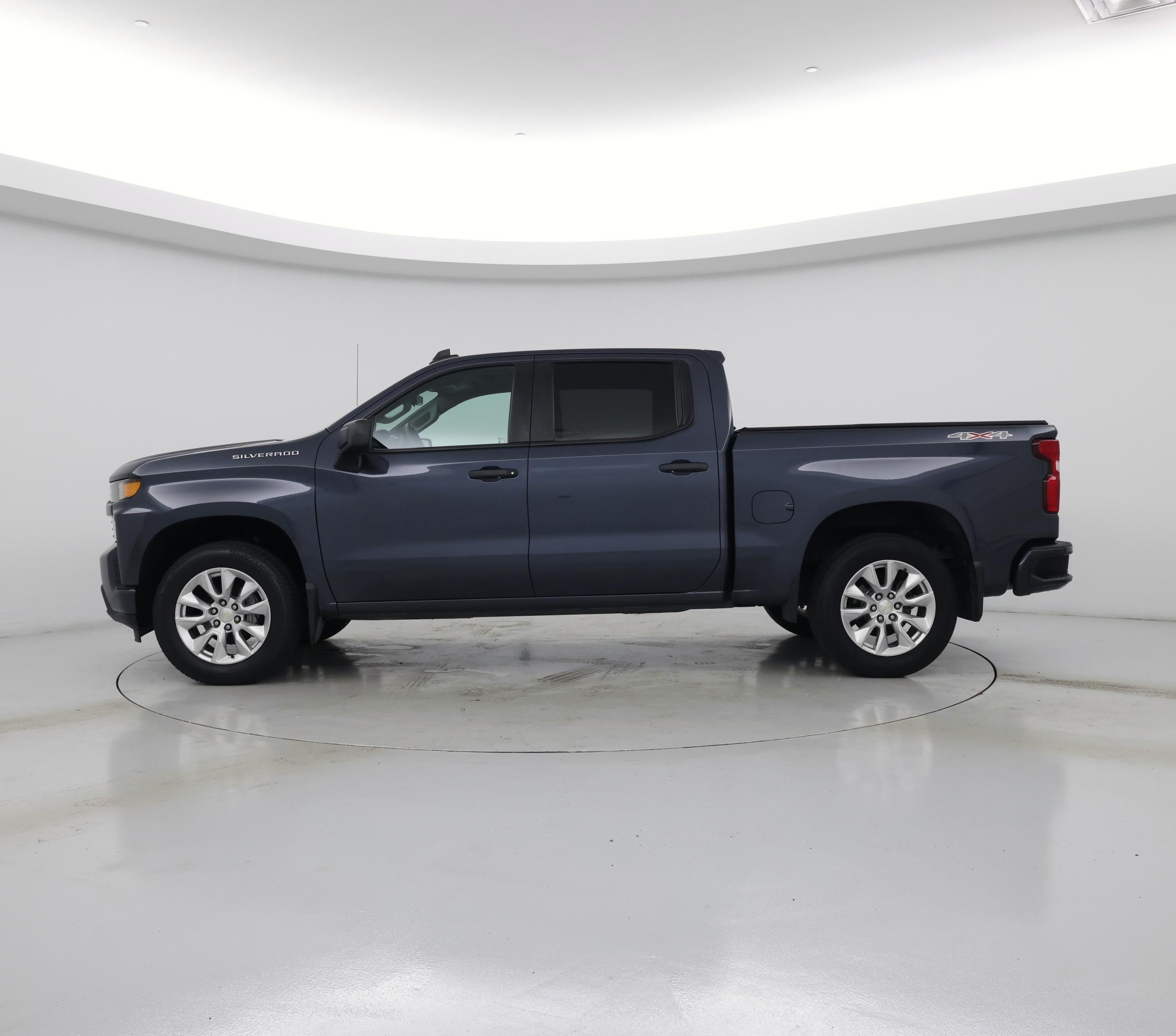 Thumbnail: 2021 Chevrolet Silverado 1500 - 3