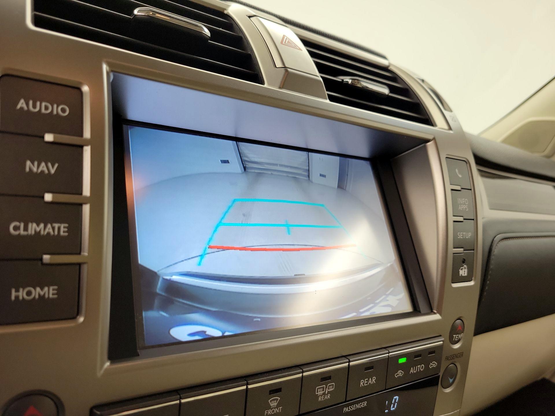 Thumbnail: 2021 Lexus GX - 15