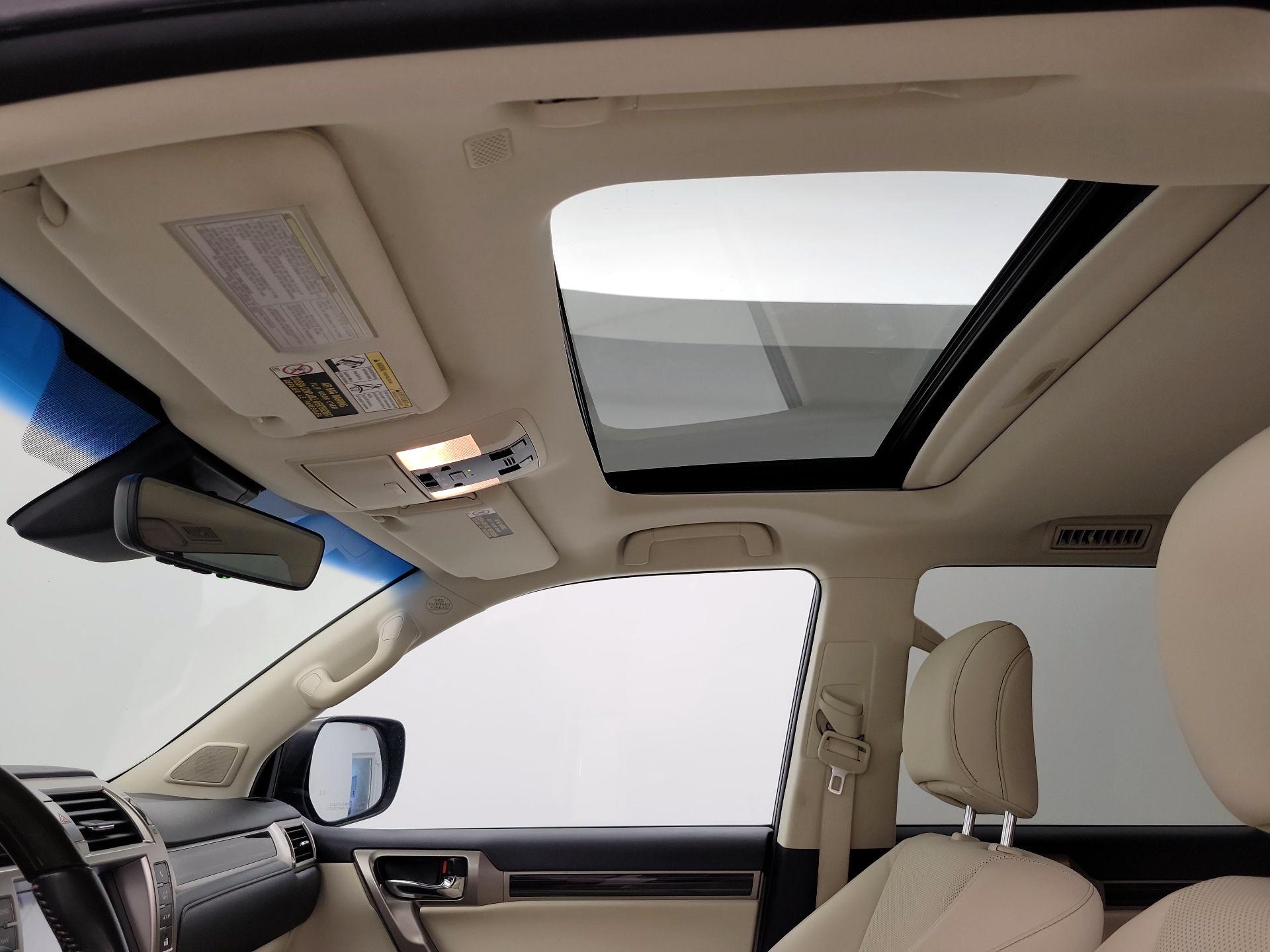 Thumbnail: 2021 Lexus GX - 20