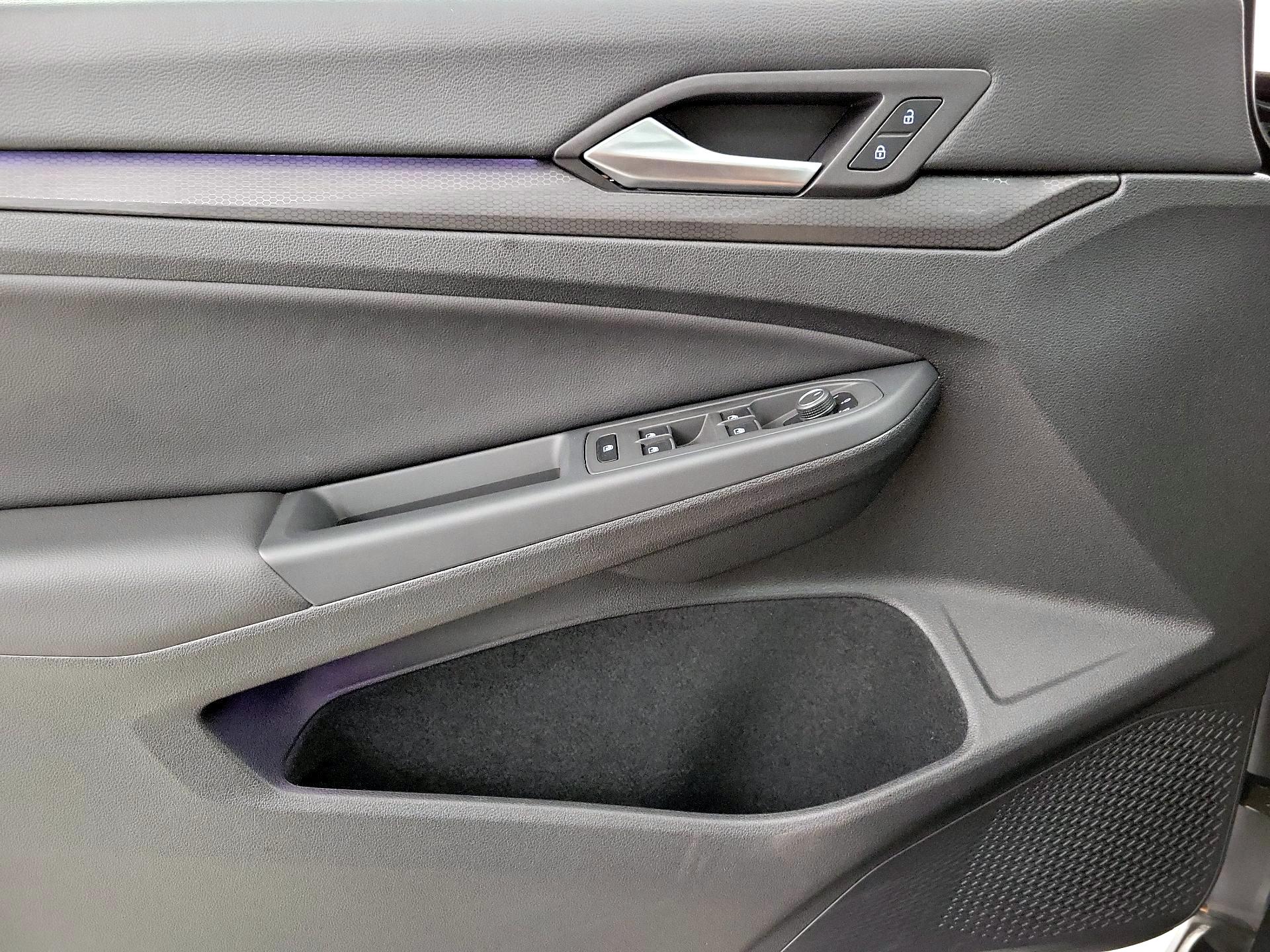 Thumbnail: 2022 Volkswagen Golf - 12