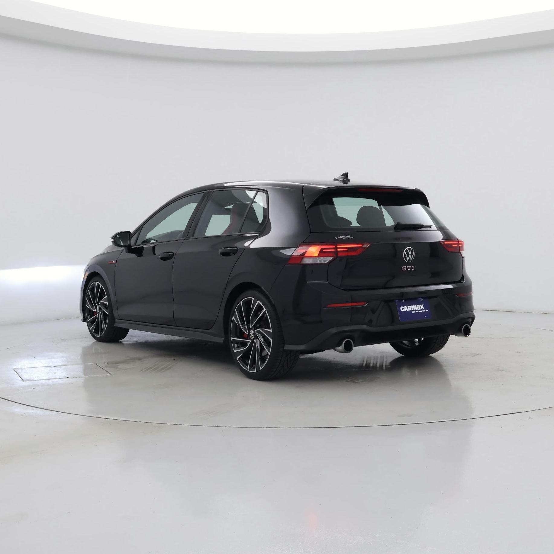 Thumbnail: 2022 Volkswagen Golf - 2
