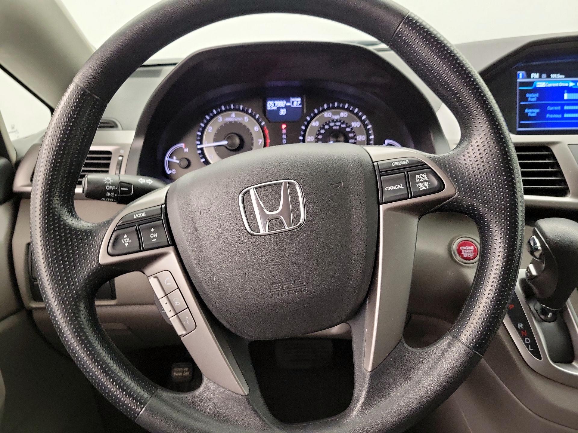 Thumbnail: 2016 Honda Odyssey - 10