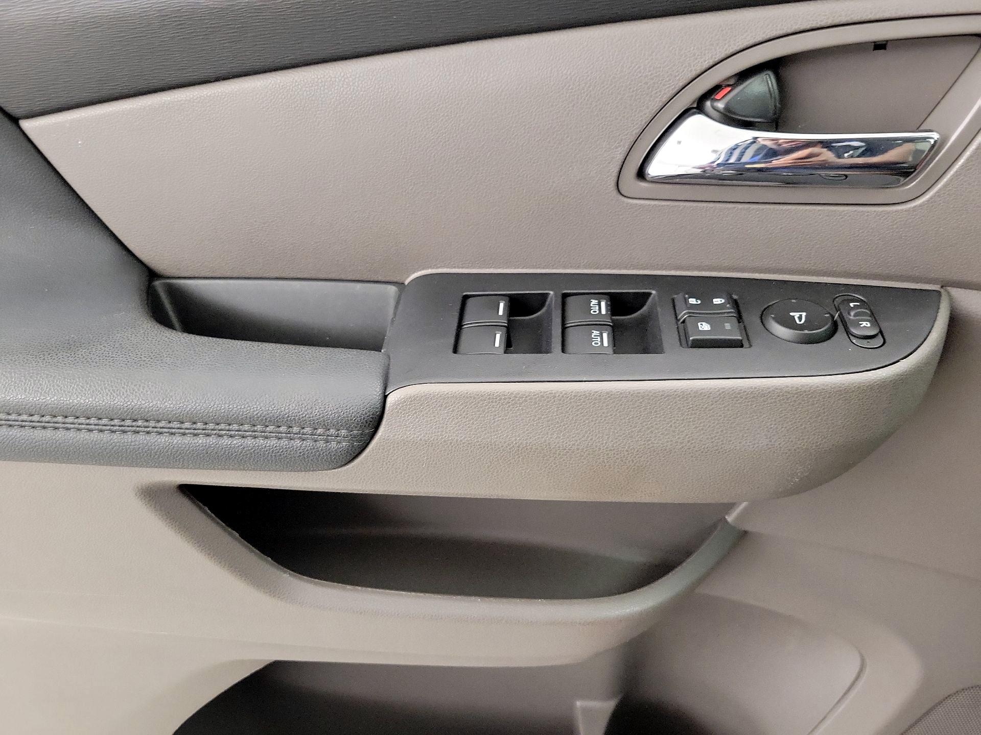 Thumbnail: 2016 Honda Odyssey - 12