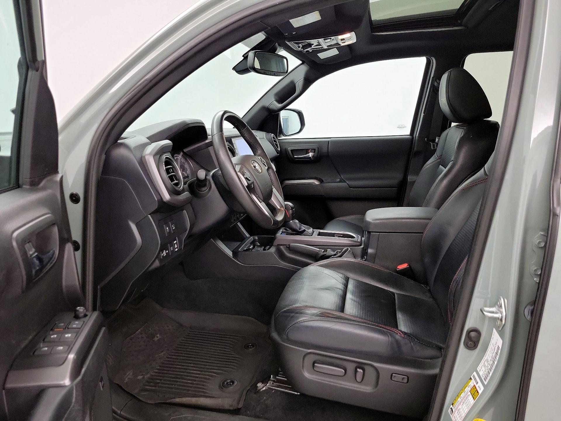 Thumbnail: 2021 Toyota Tacoma - 11