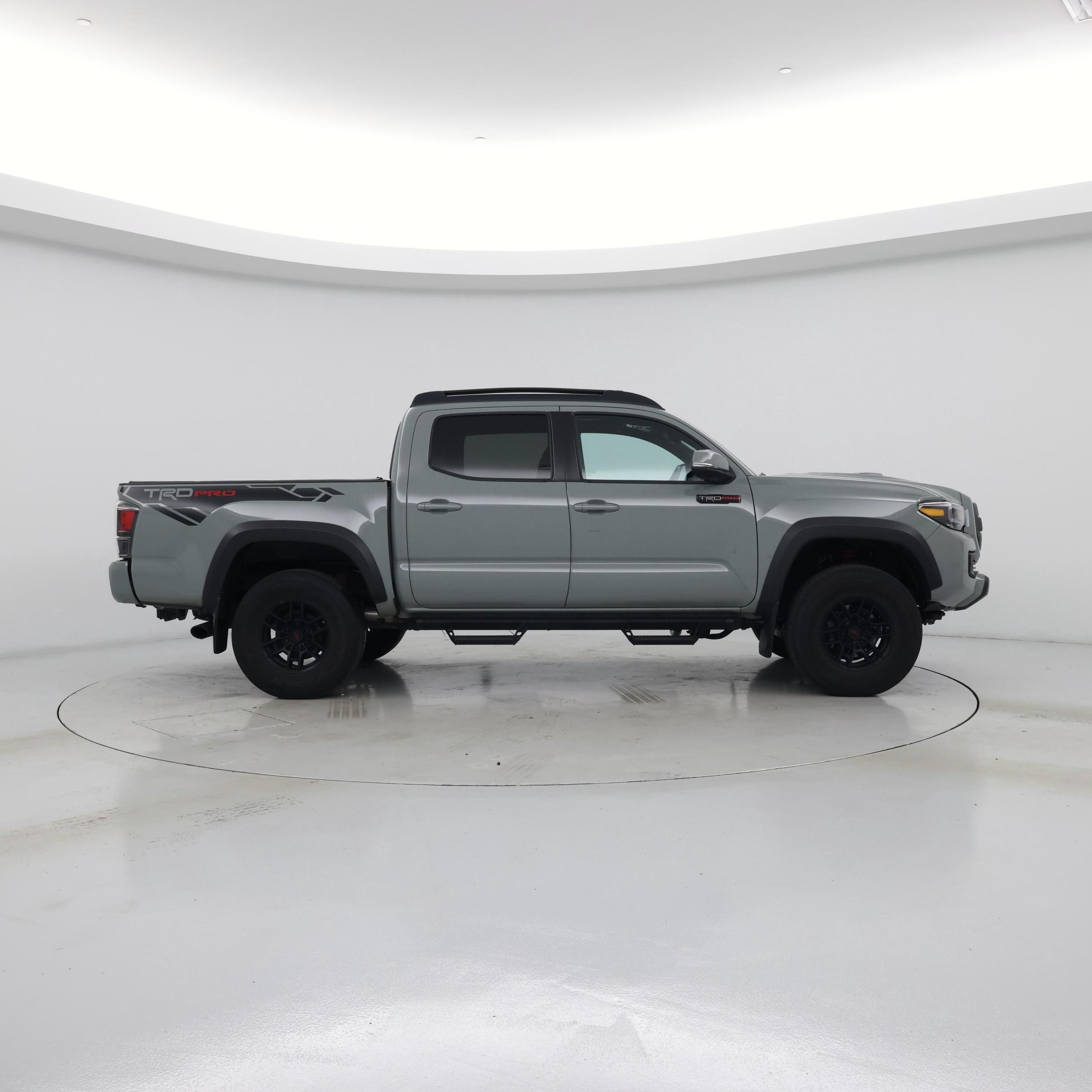 Thumbnail: 2021 Toyota Tacoma - 7