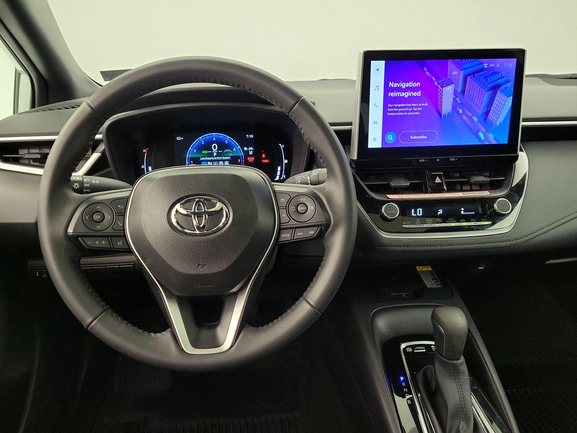 Thumbnail: 2025 Toyota Corolla - 10