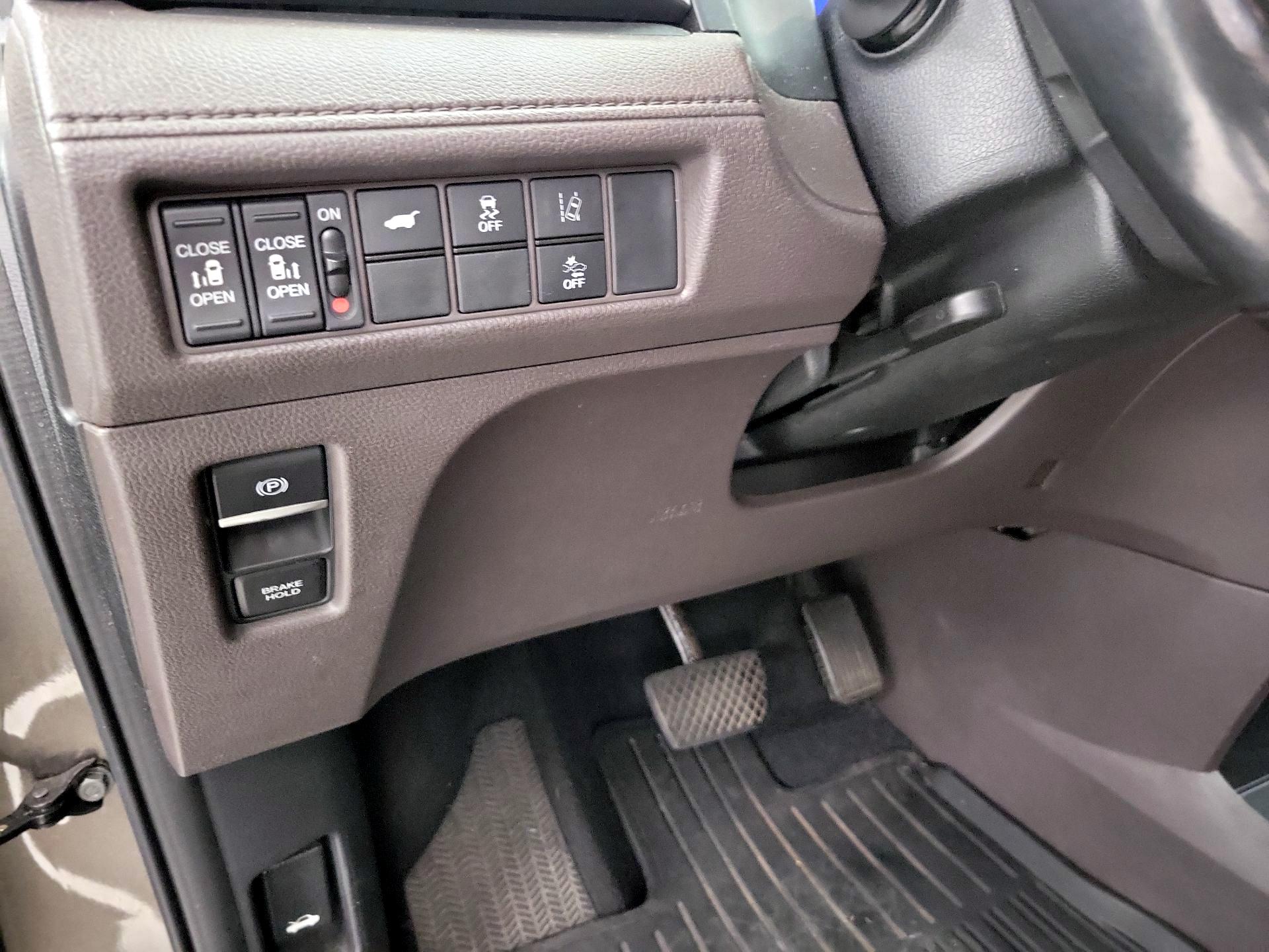 Thumbnail: 2019 Honda Odyssey - 13