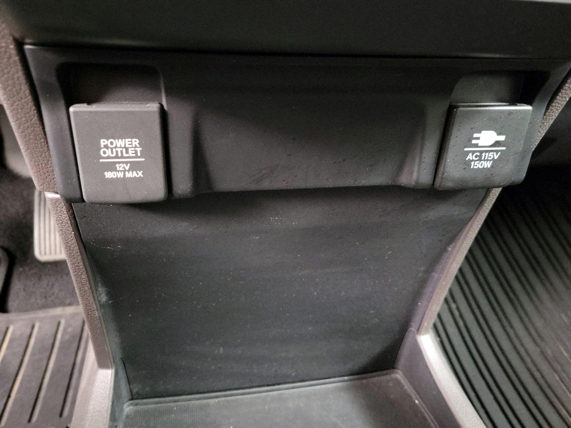 Thumbnail: 2019 Honda Odyssey - 18