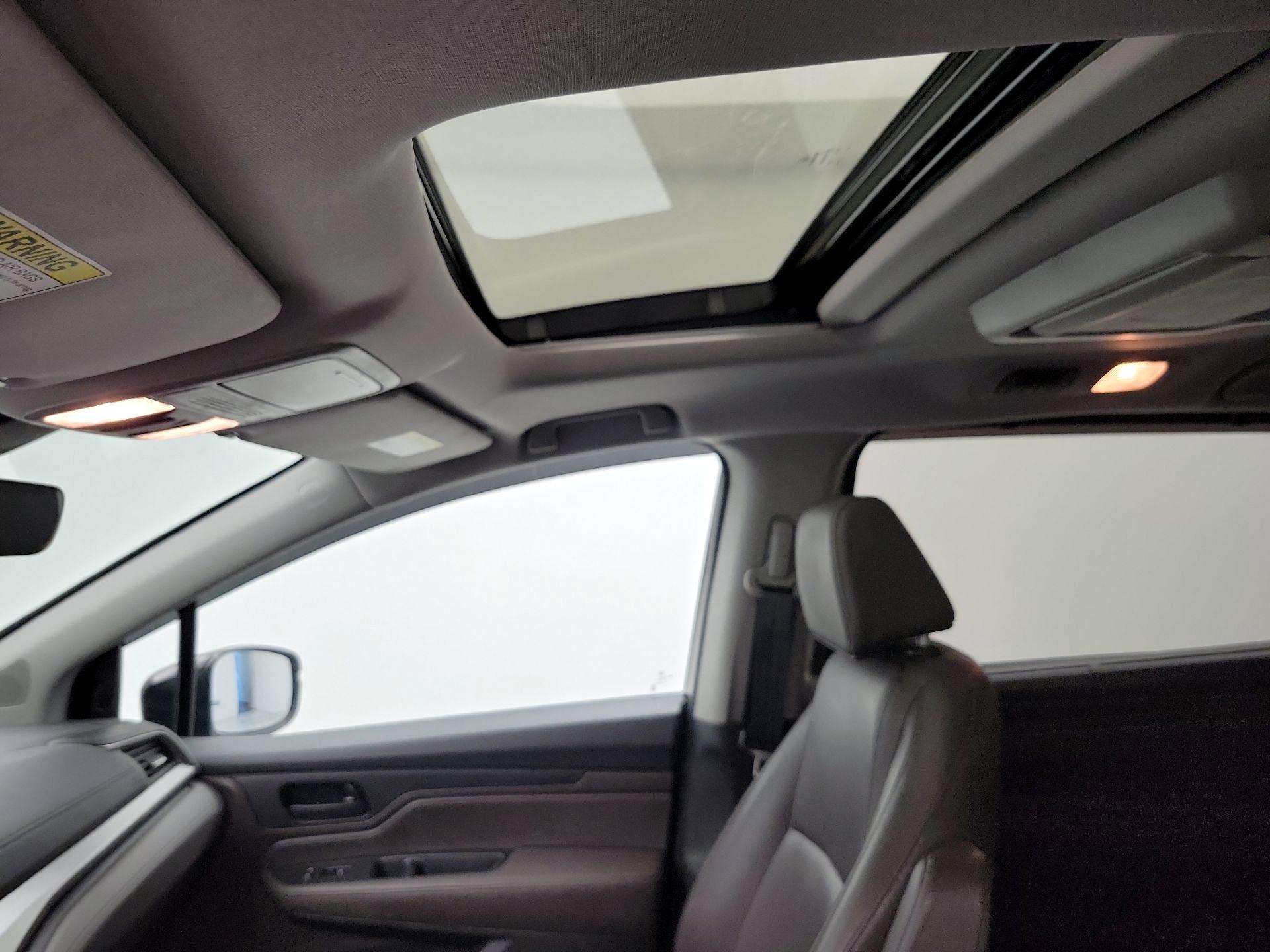 Thumbnail: 2019 Honda Odyssey - 19