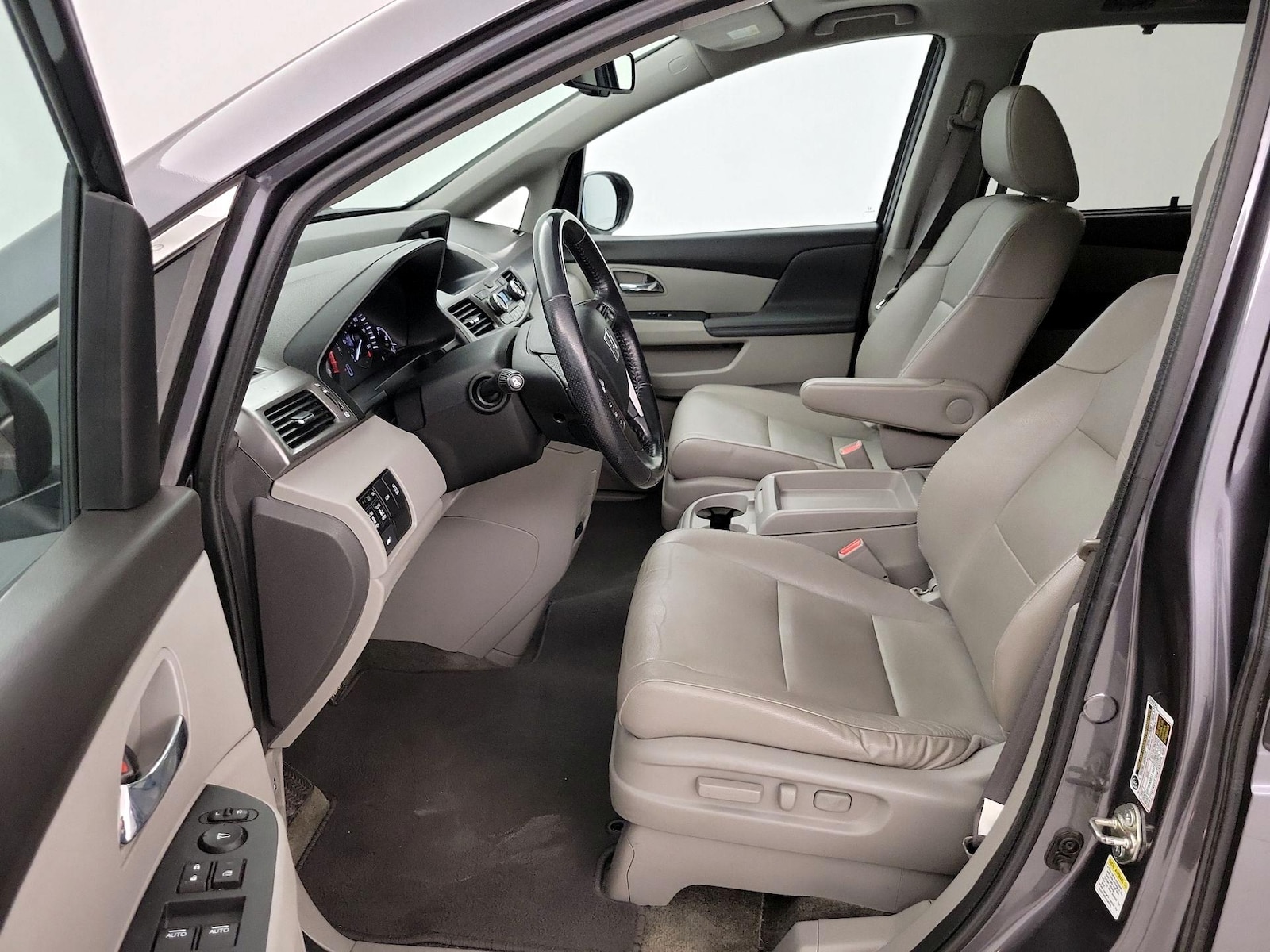 2016 Honda Odyssey EX-L - Photo 12