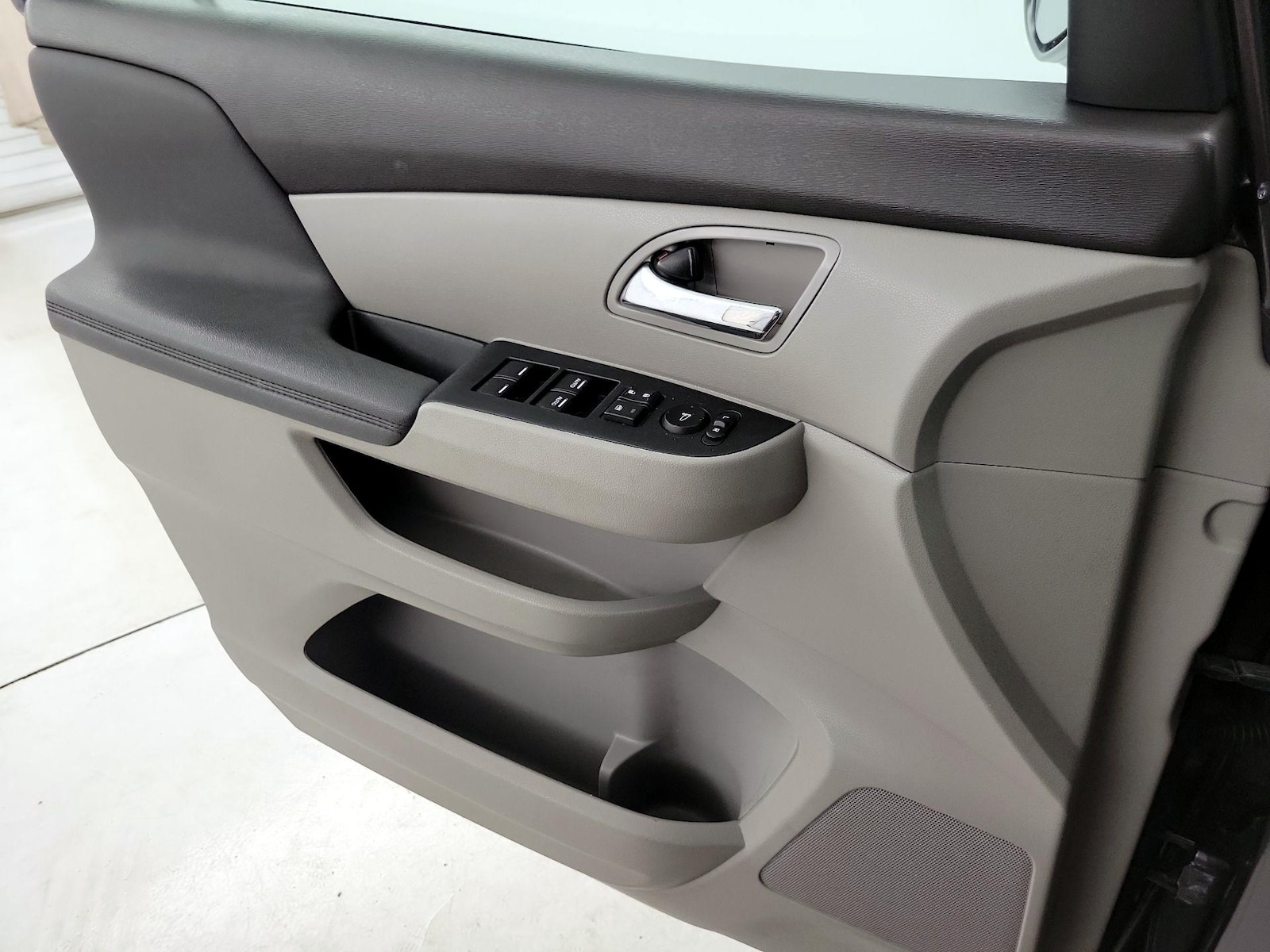 2016 Honda Odyssey EX-L - Photo 13