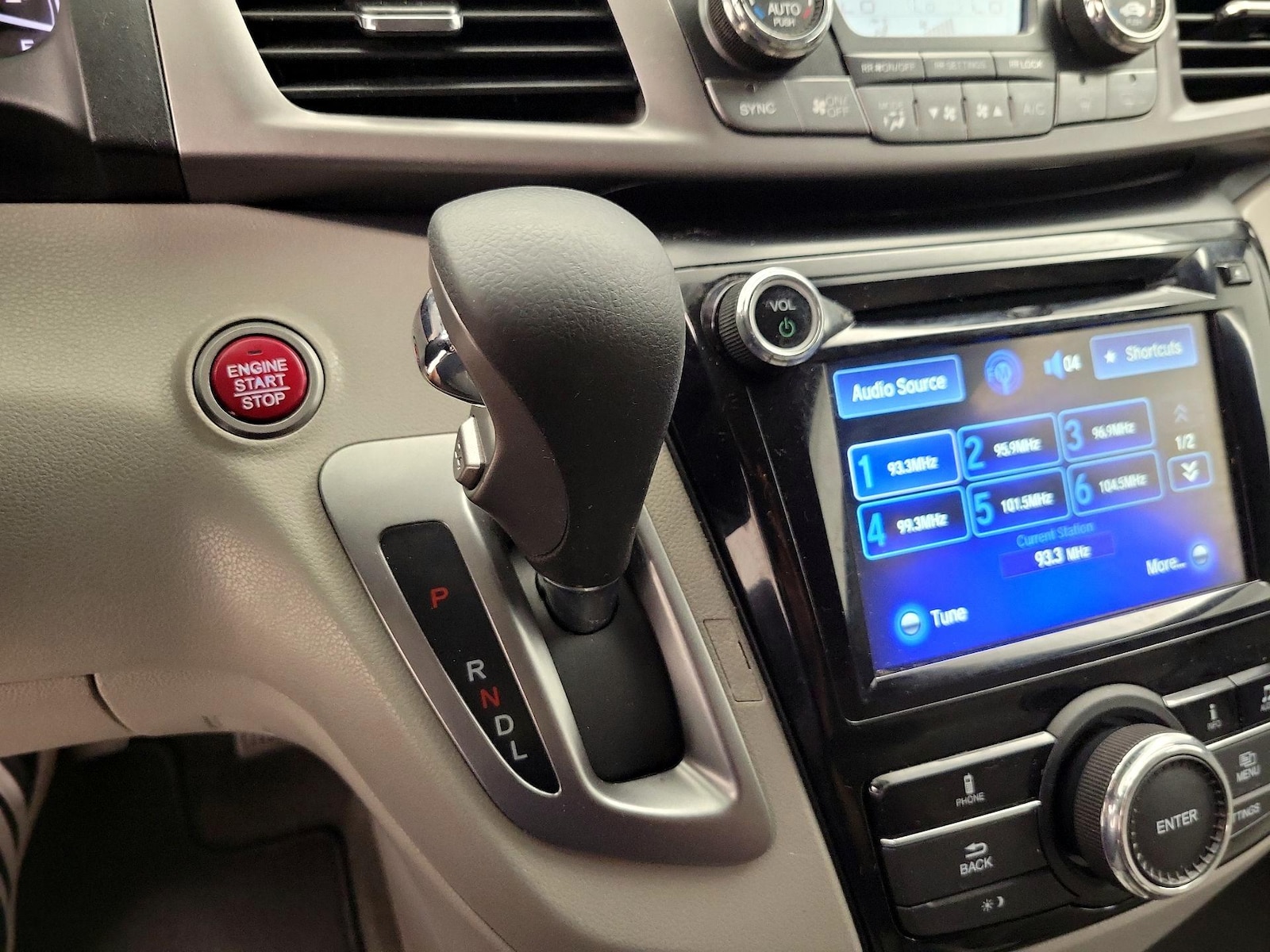 2016 Honda Odyssey EX-L - Photo 18