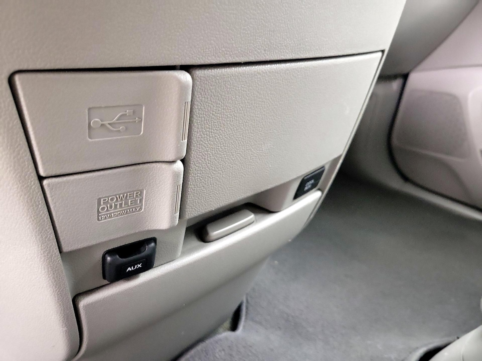 2016 Honda Odyssey EX-L - Photo 19