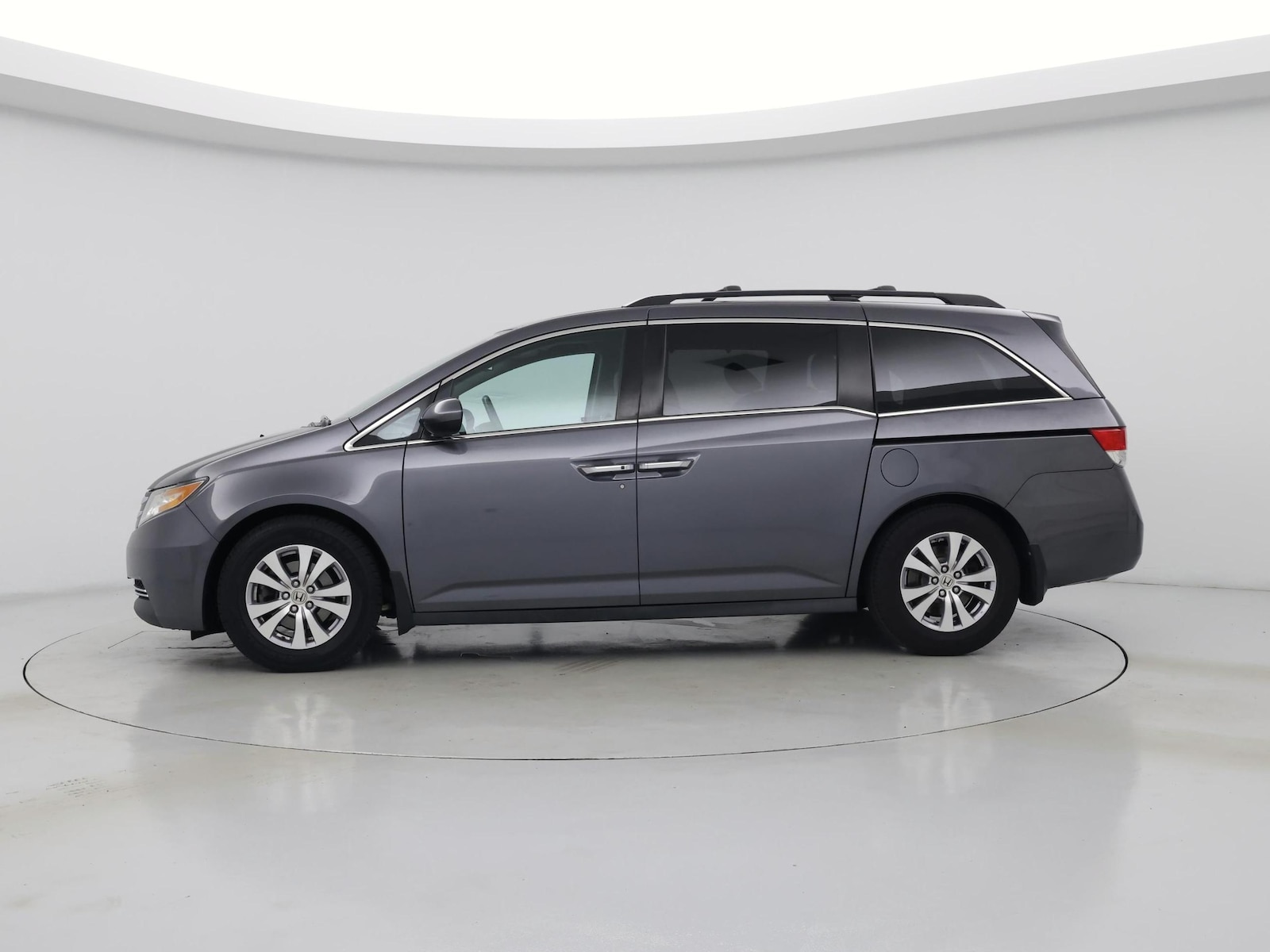 2016 Honda Odyssey EX-L - Photo 4