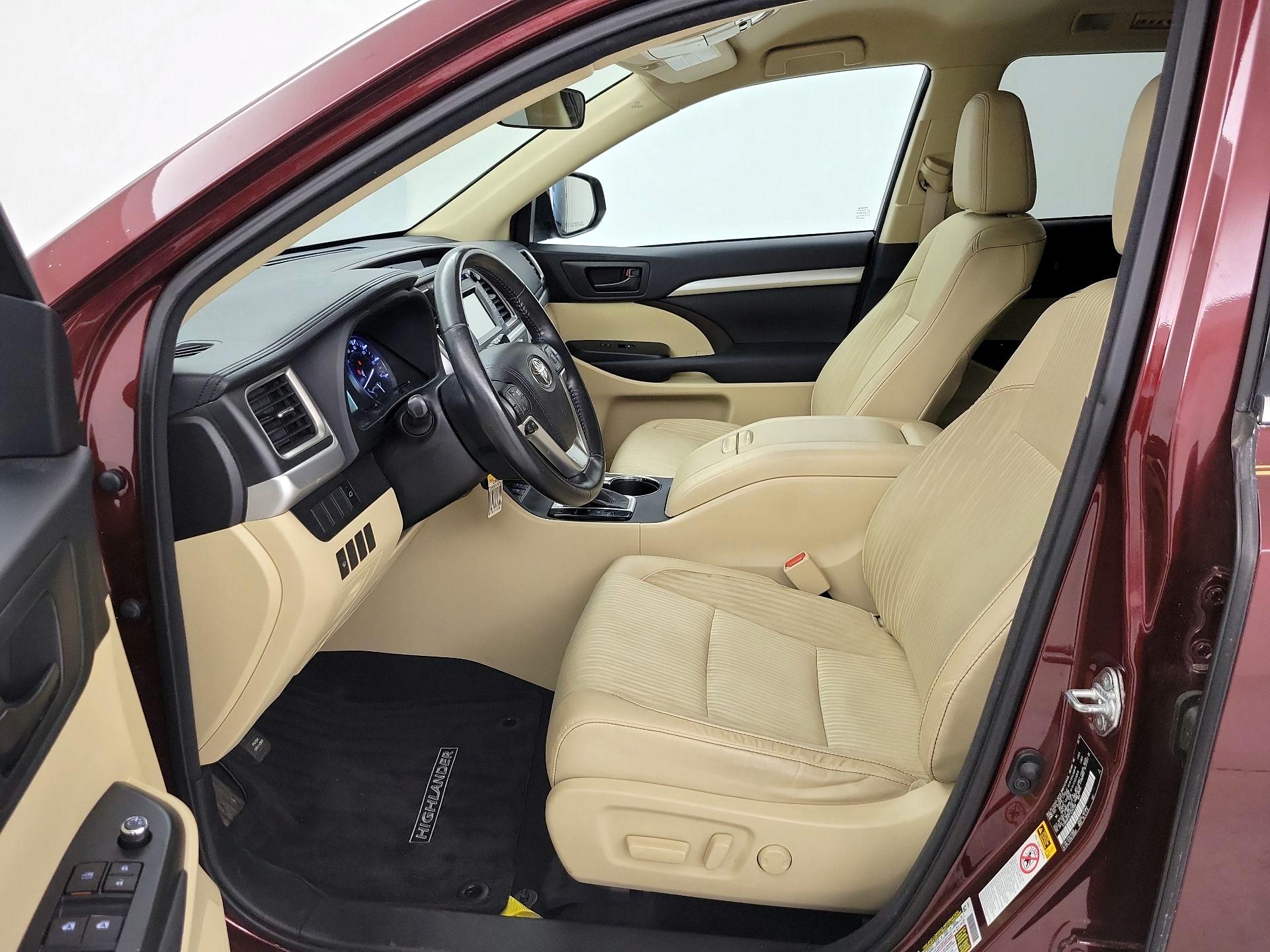 Thumbnail: 2015 Toyota Highlander - 11