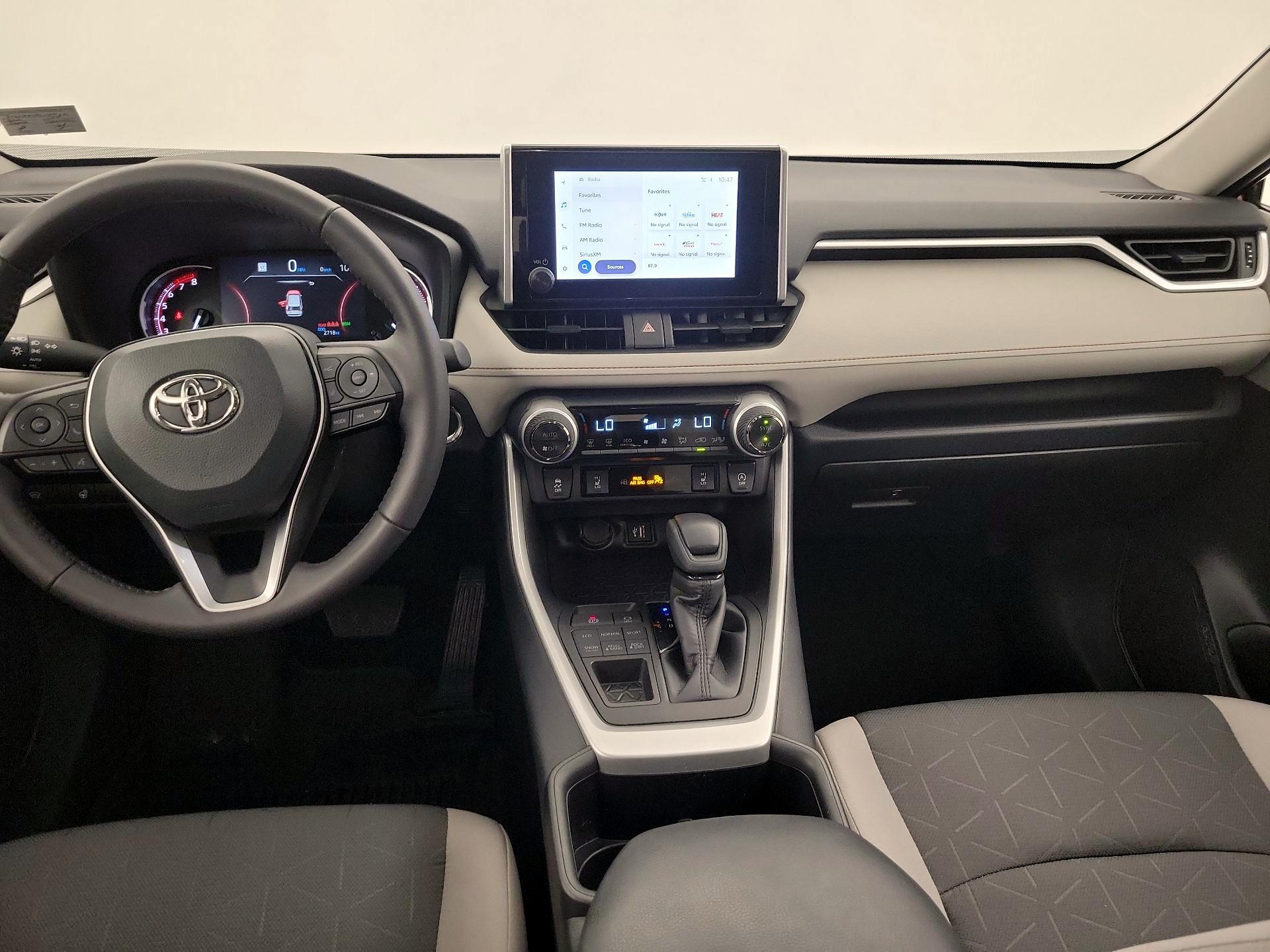 Thumbnail: 2025 Toyota RAV4 - 9