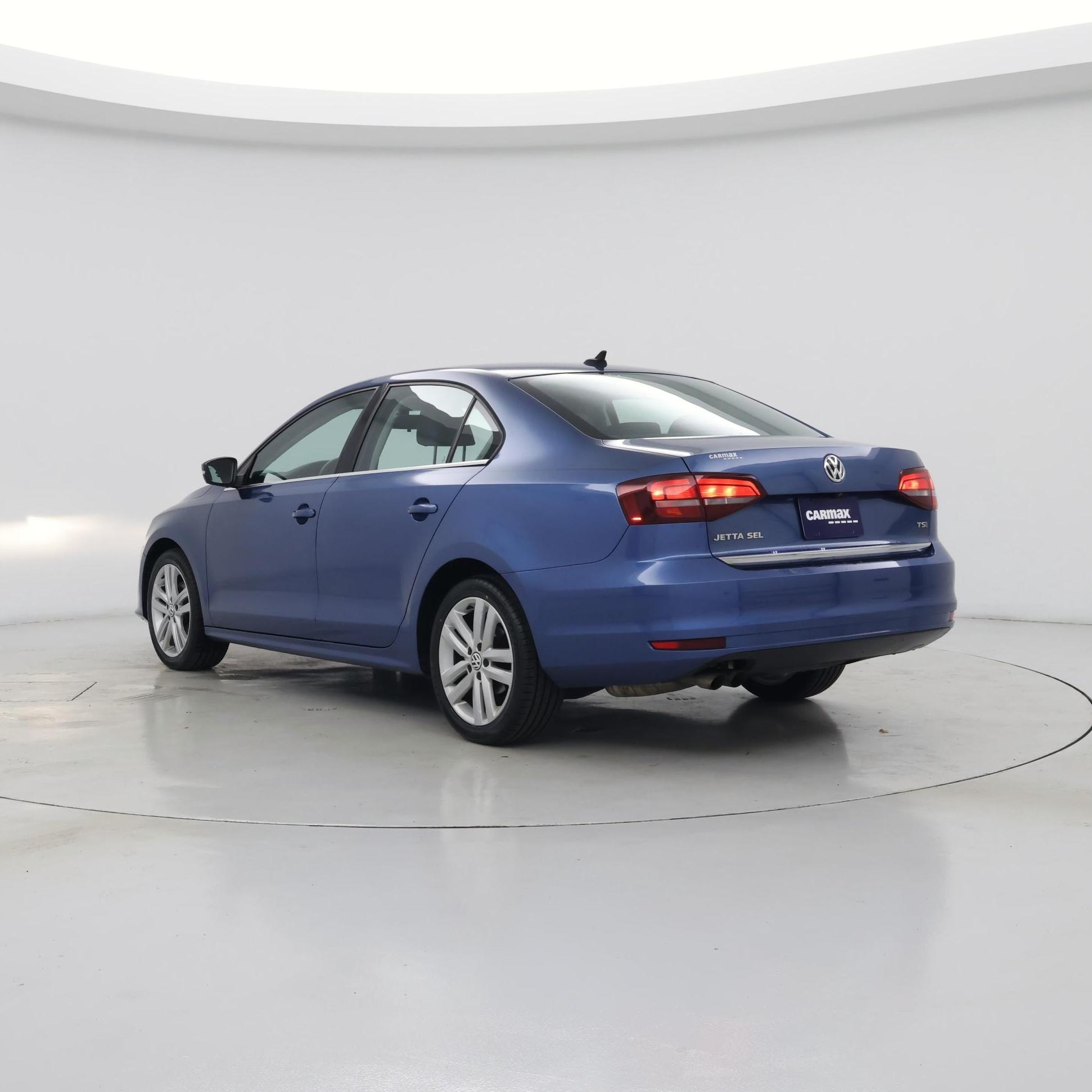 Thumbnail: 2017 Volkswagen Jetta - 2