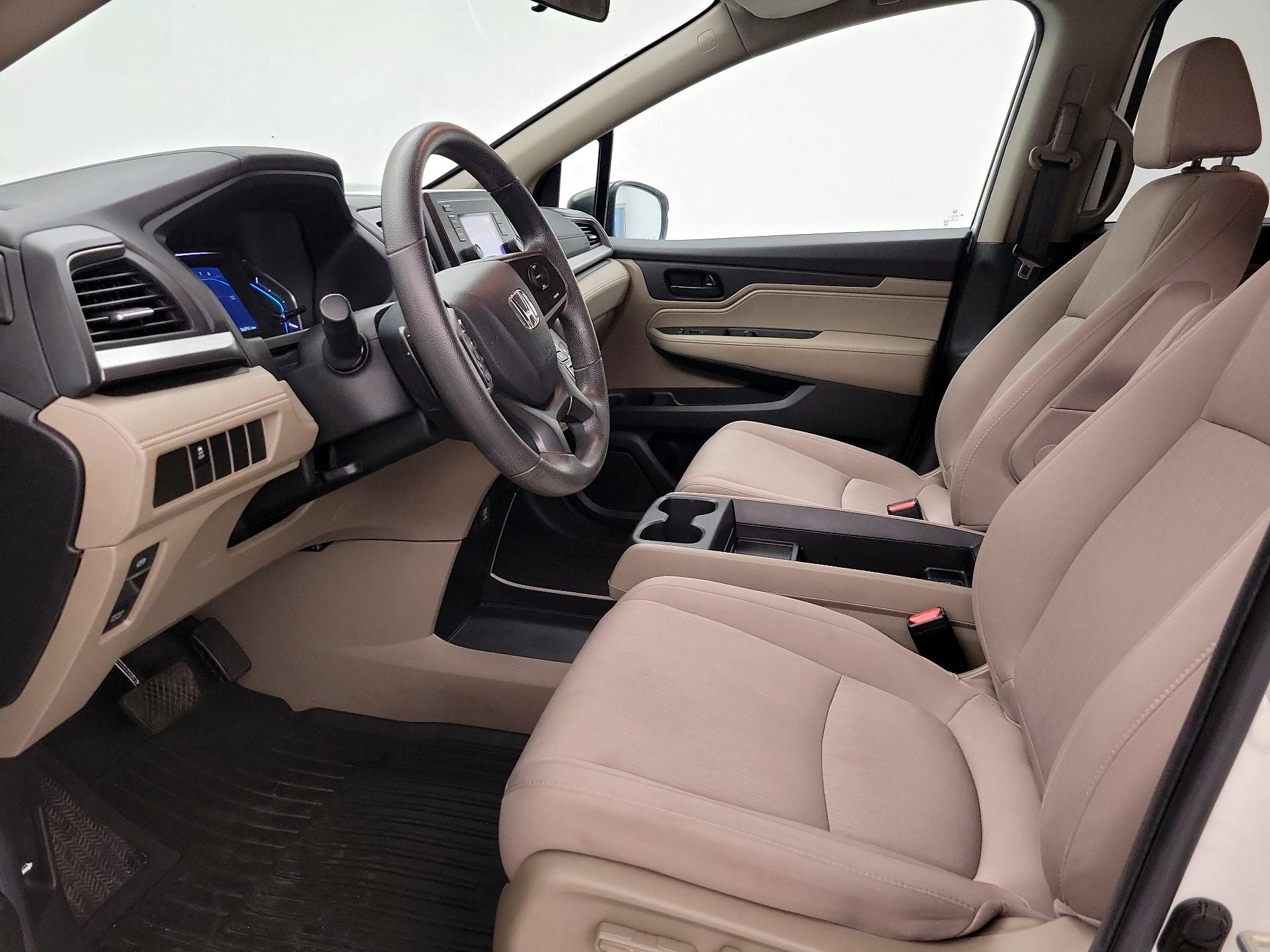 Thumbnail: 2019 Honda Odyssey - 11