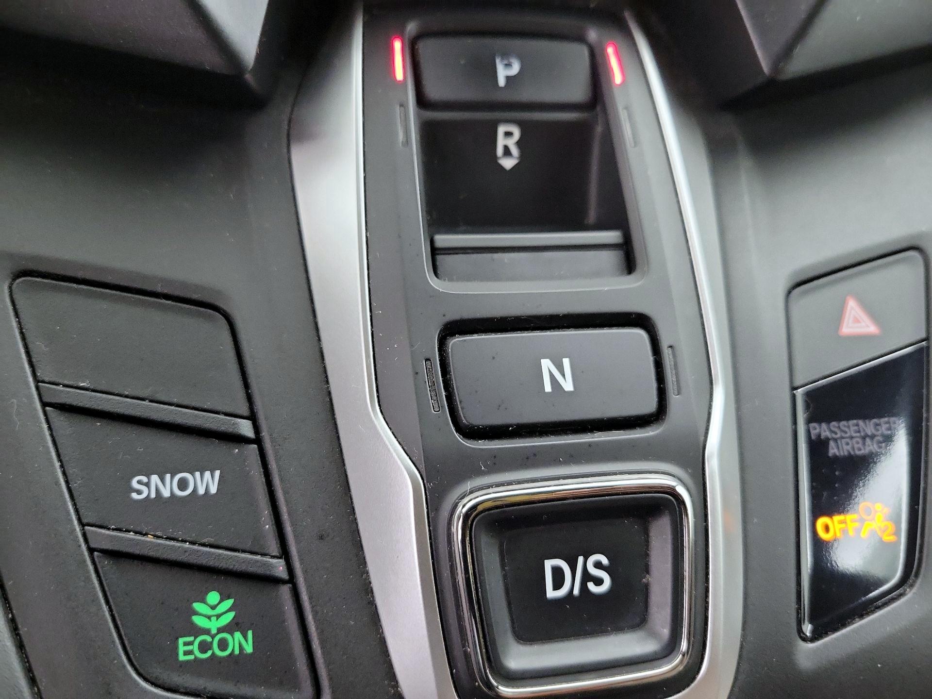 Thumbnail: 2019 Honda Odyssey - 16