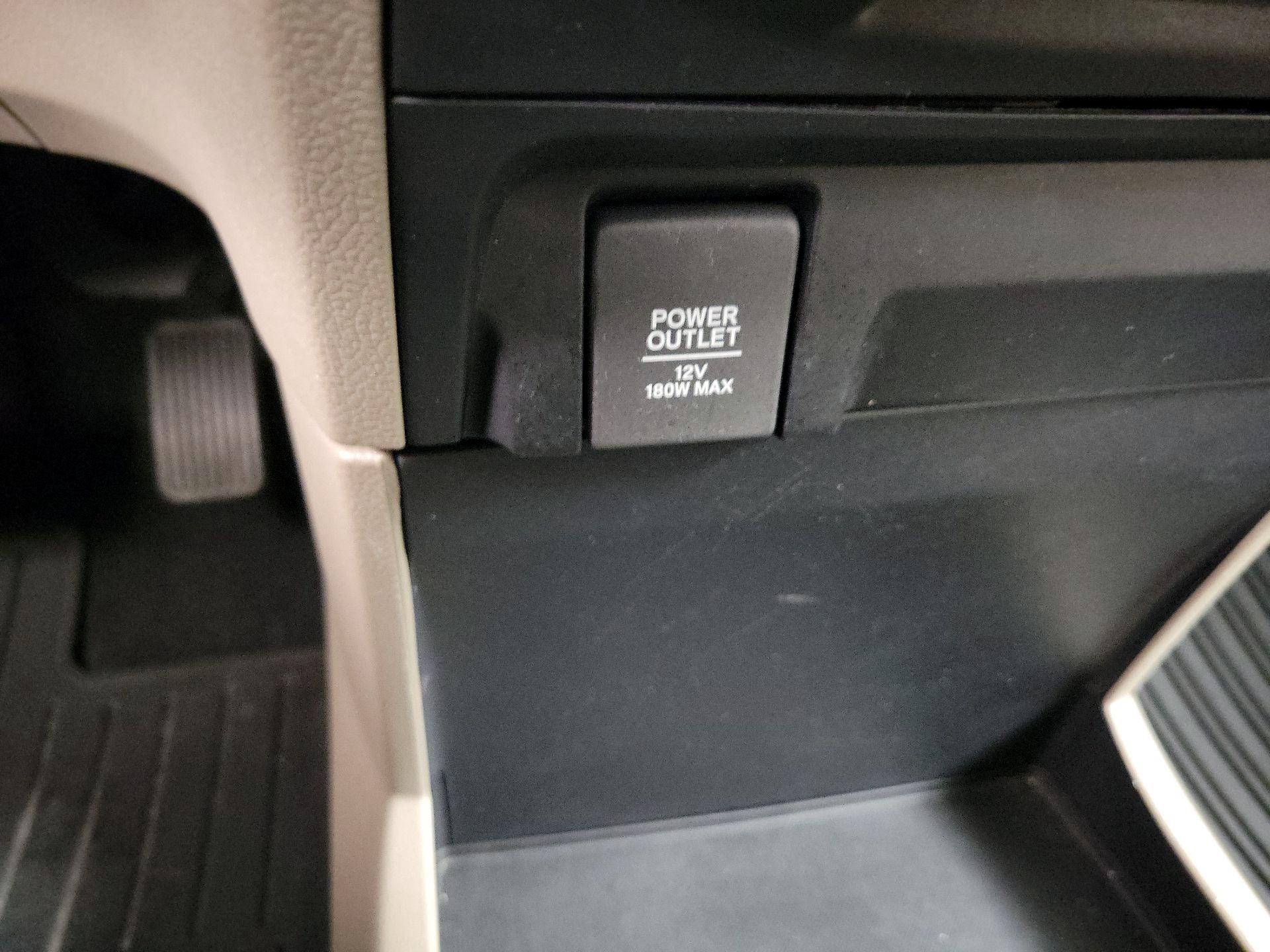 Thumbnail: 2019 Honda Odyssey - 17