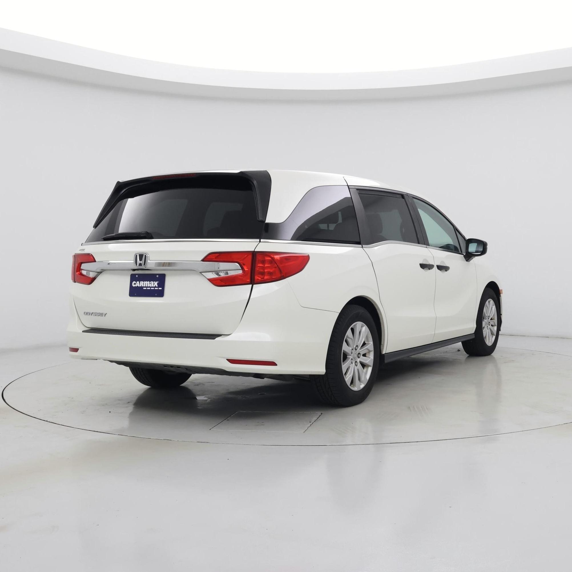 Thumbnail: 2019 Honda Odyssey - 8