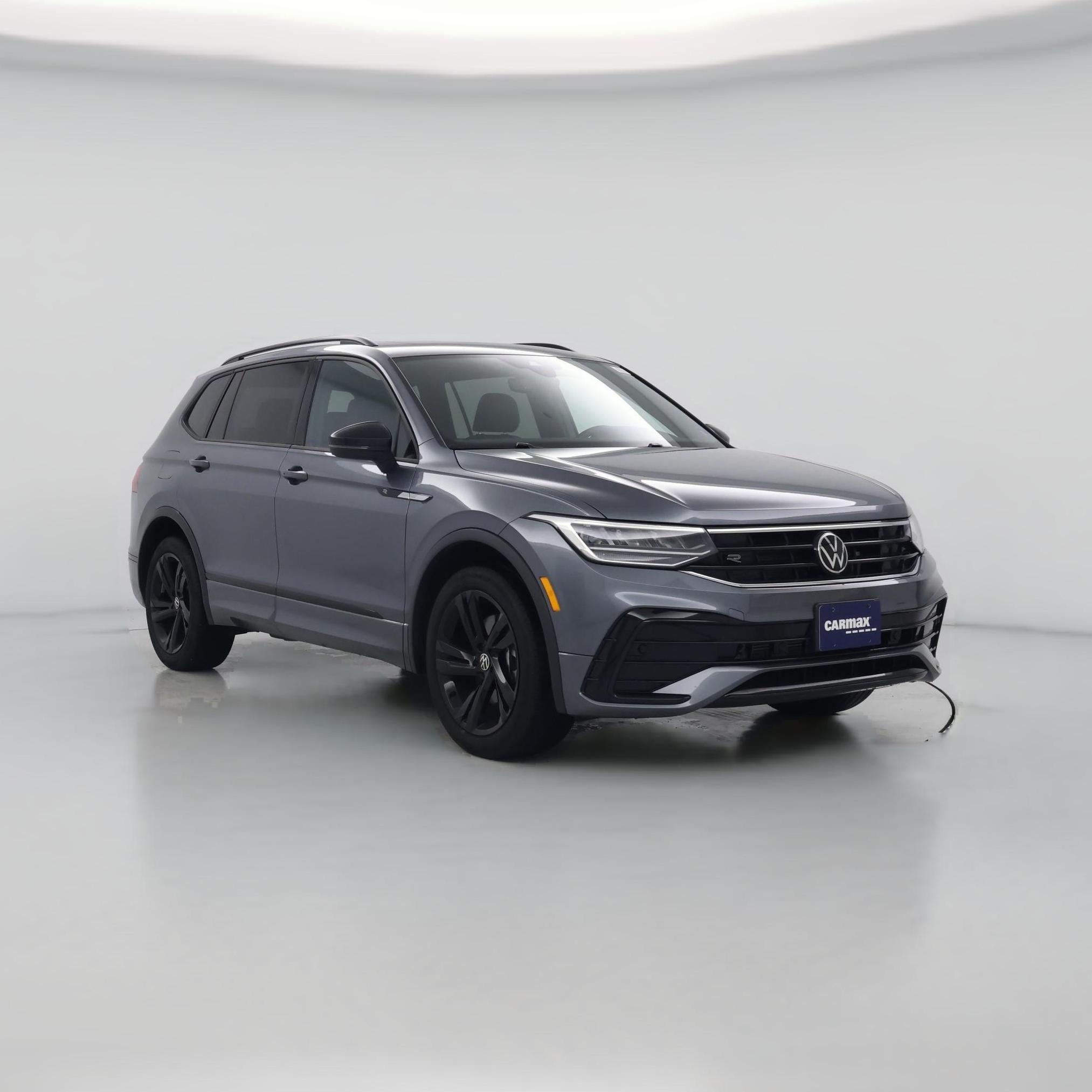 Thumbnail: 2023 Volkswagen Tiguan - 1